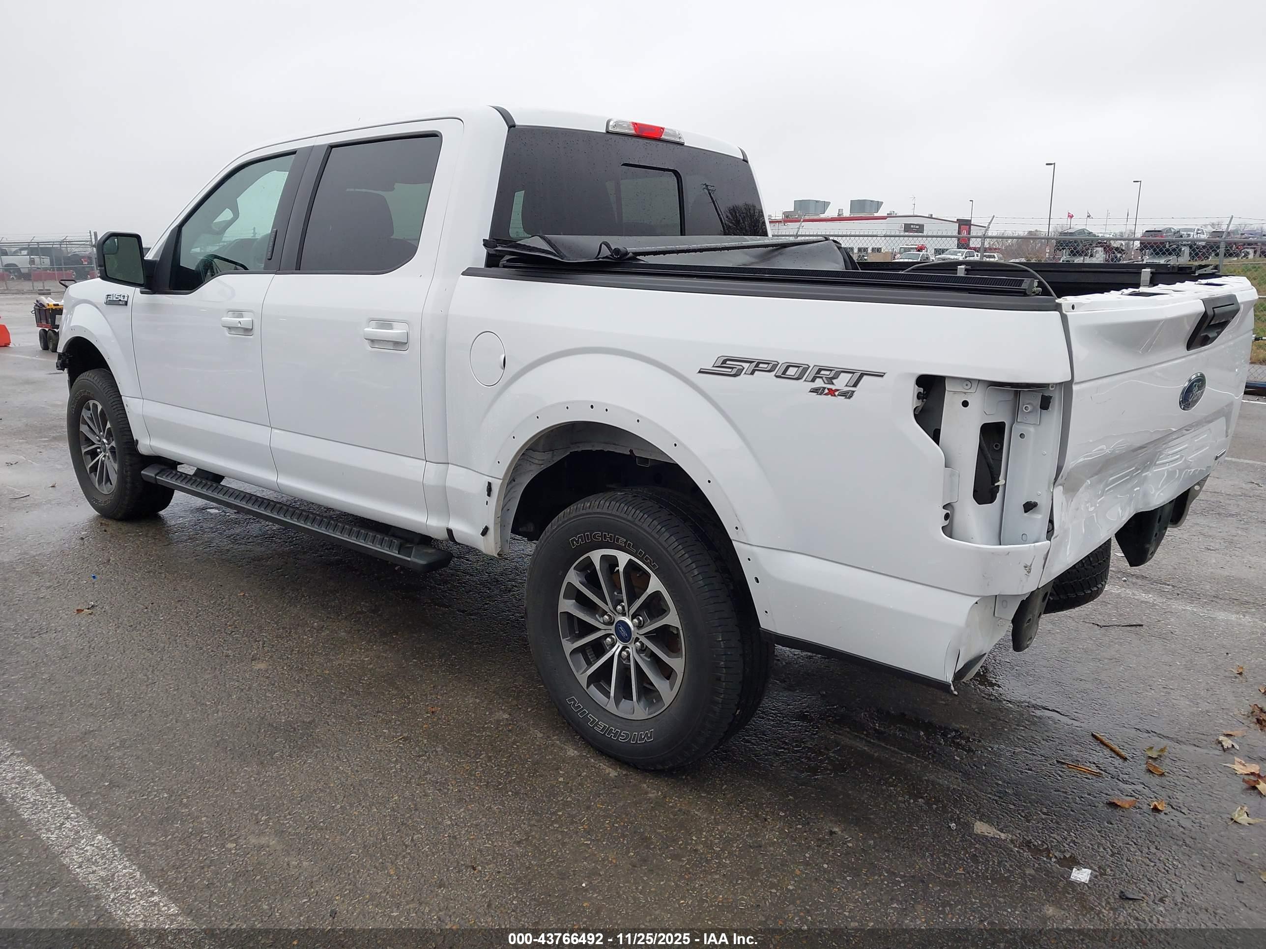 FORD F-150 image 3