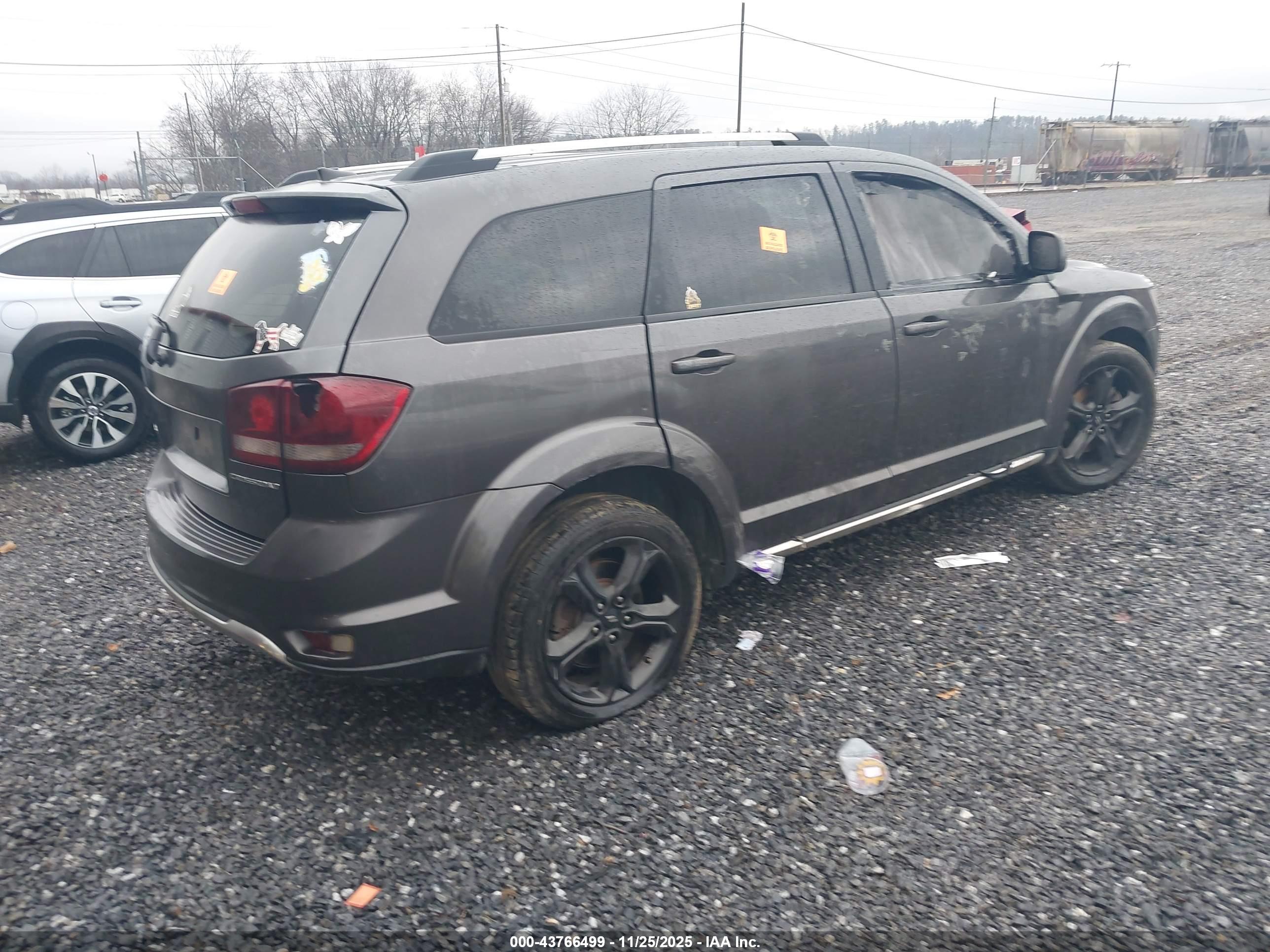 DODGE JOURNEY image 4