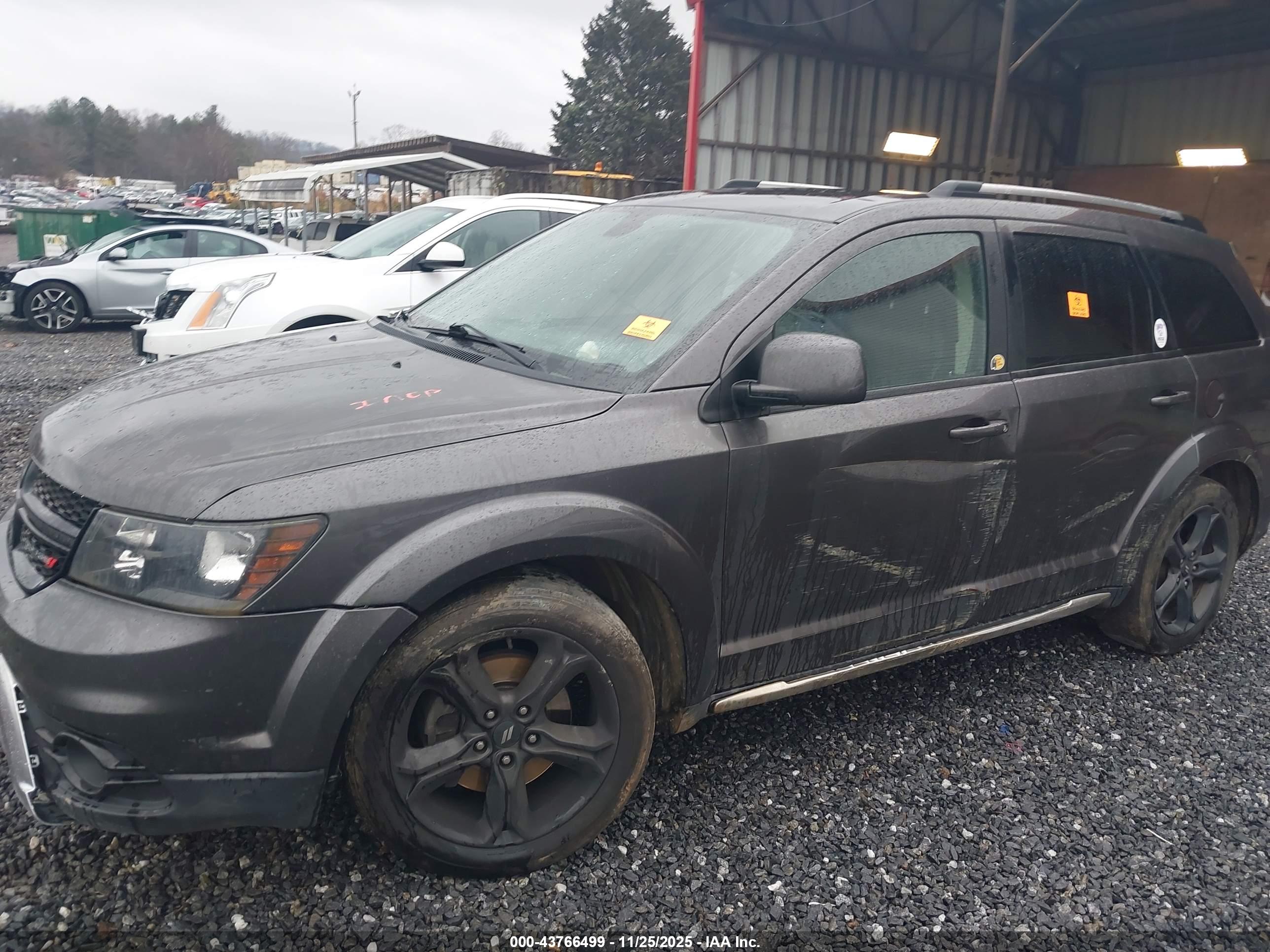DODGE JOURNEY image 6