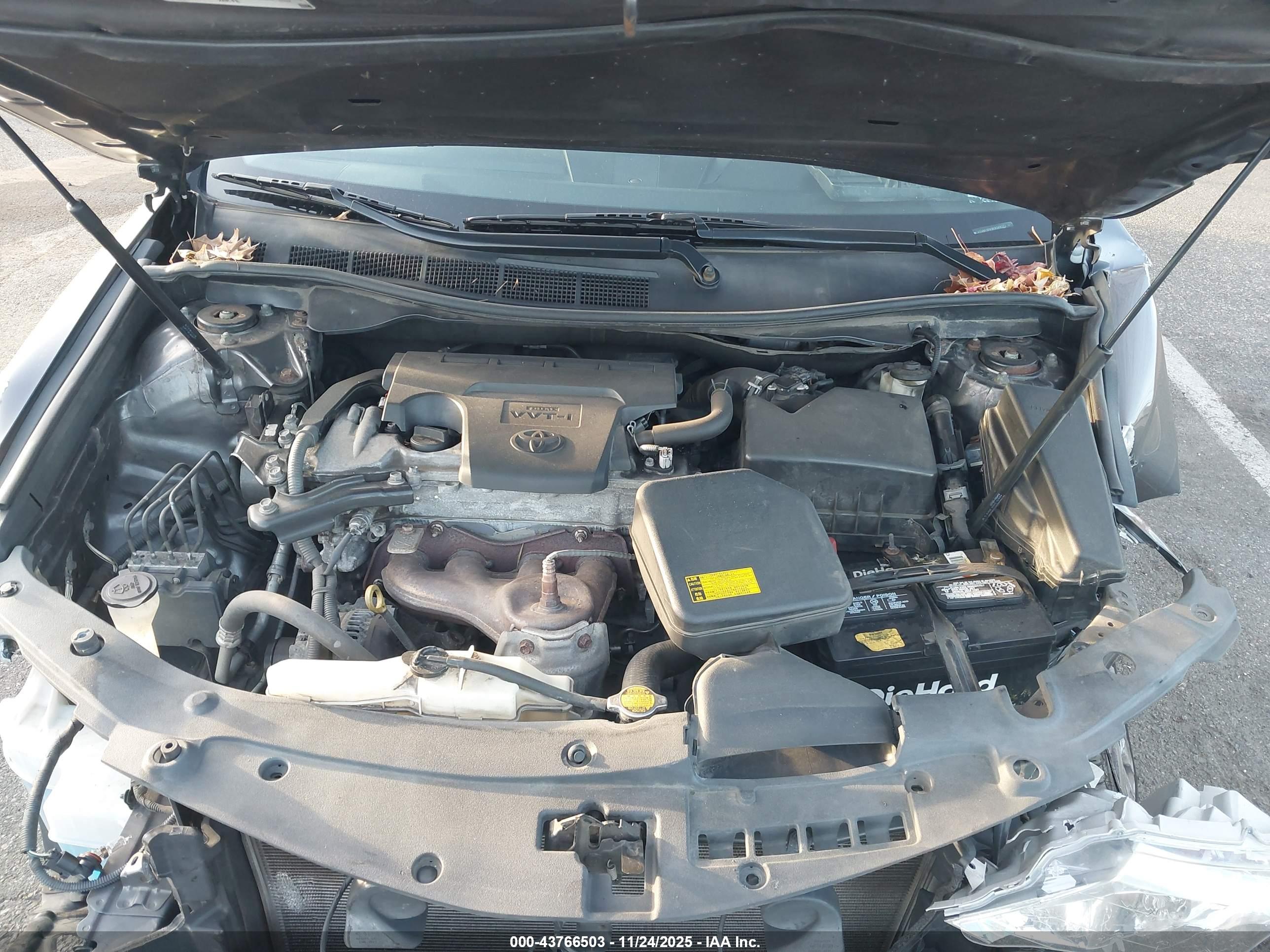 TOYOTA CAMRY image 10