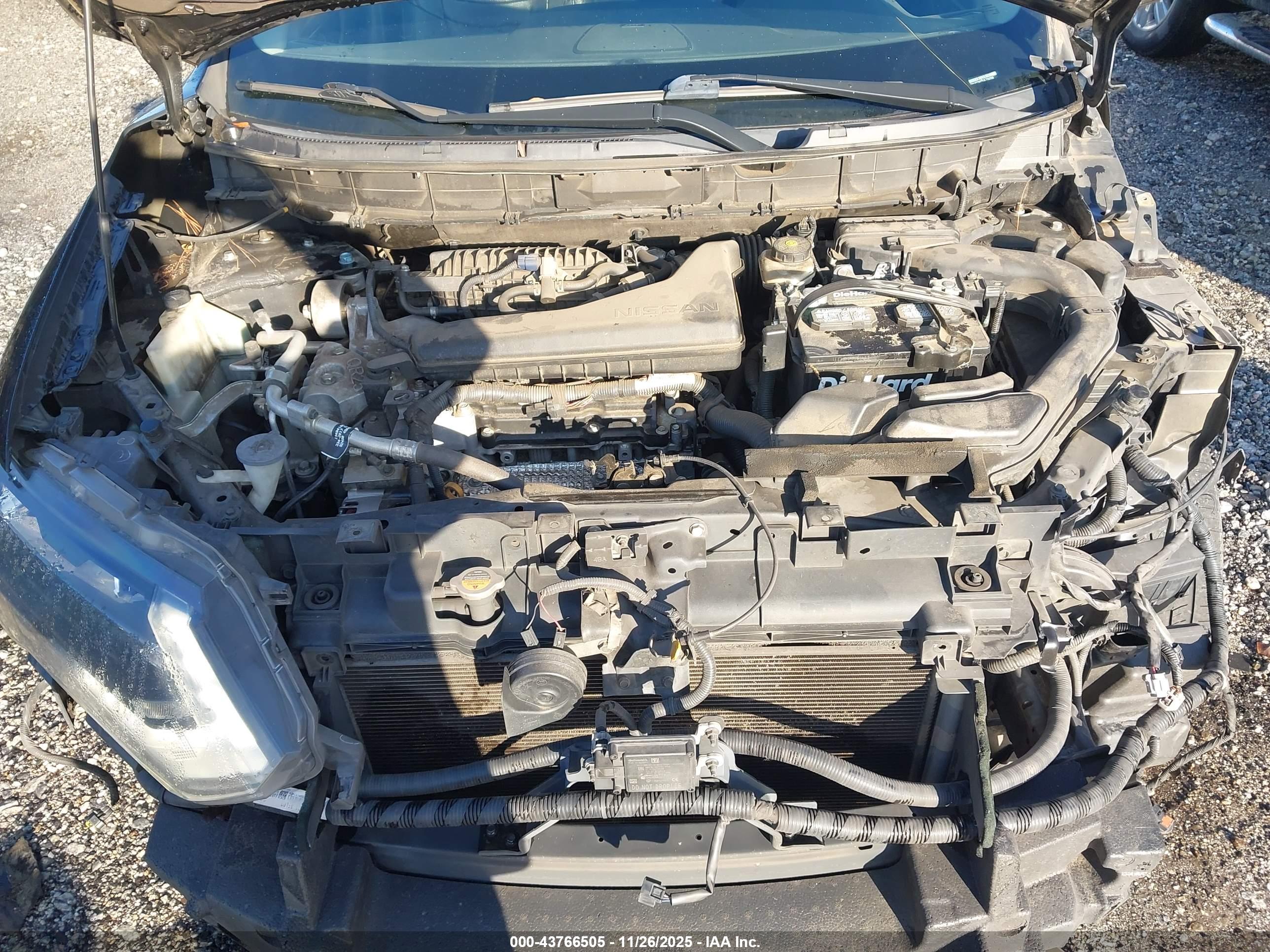 NISSAN ROGUE image 10