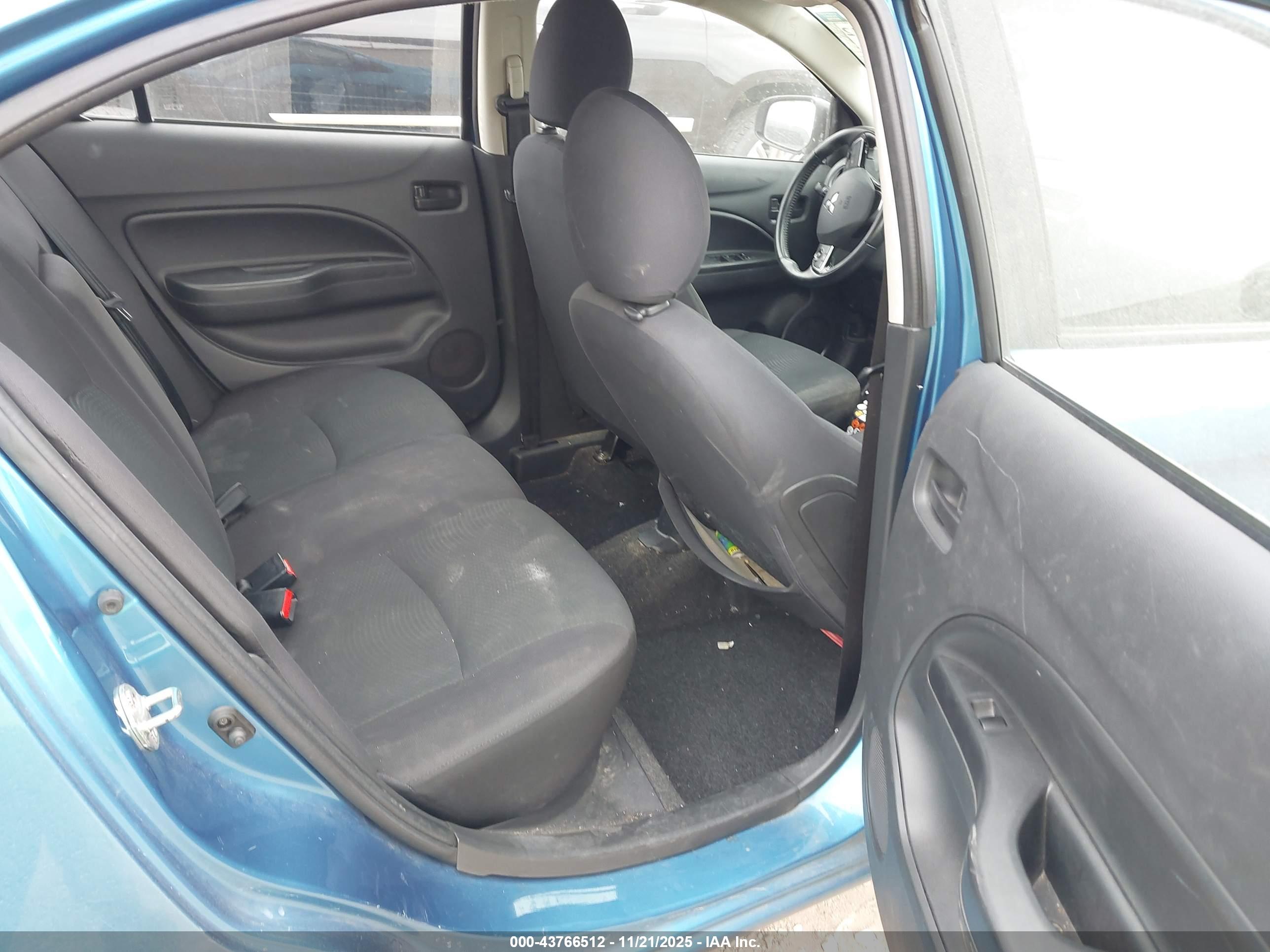 MITSUBISHI MIRAGE image 8