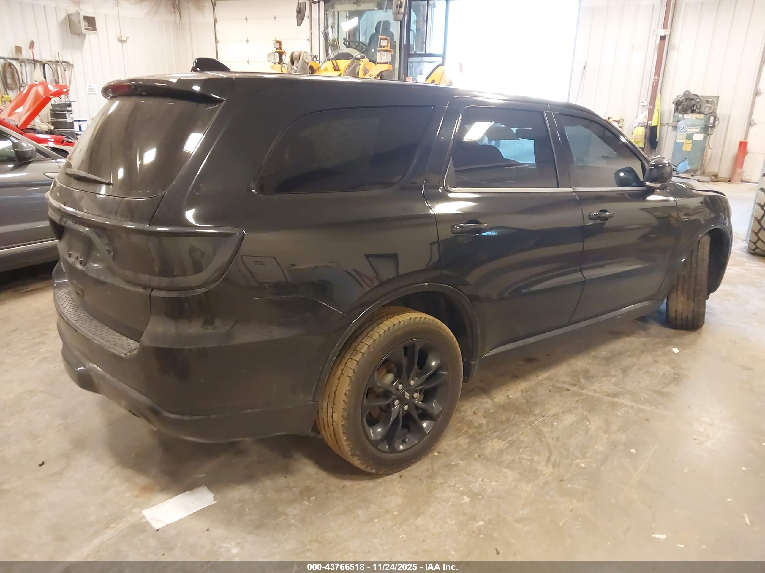 DODGE DURANGO image 4