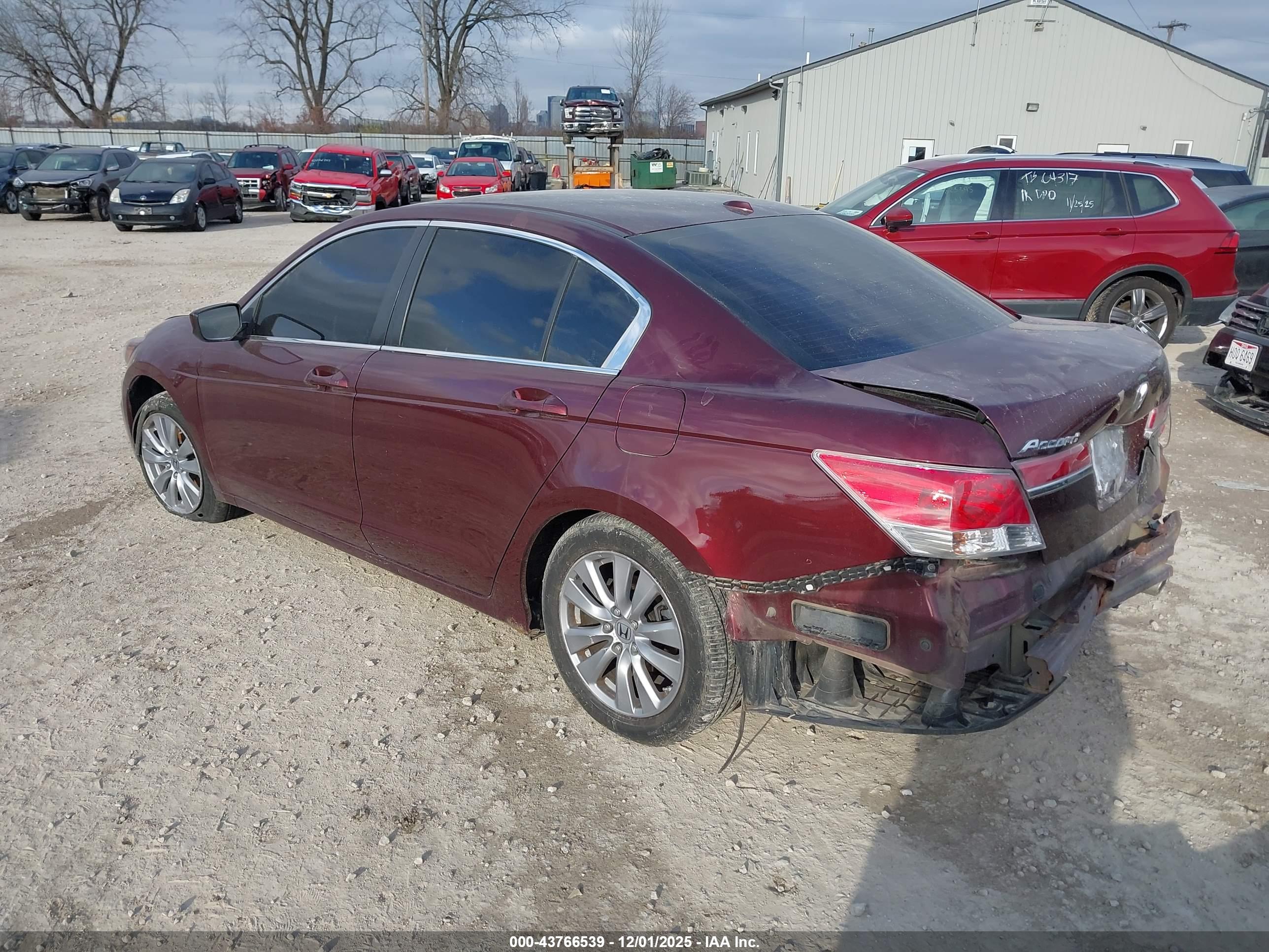 HONDA ACCORD image 3
