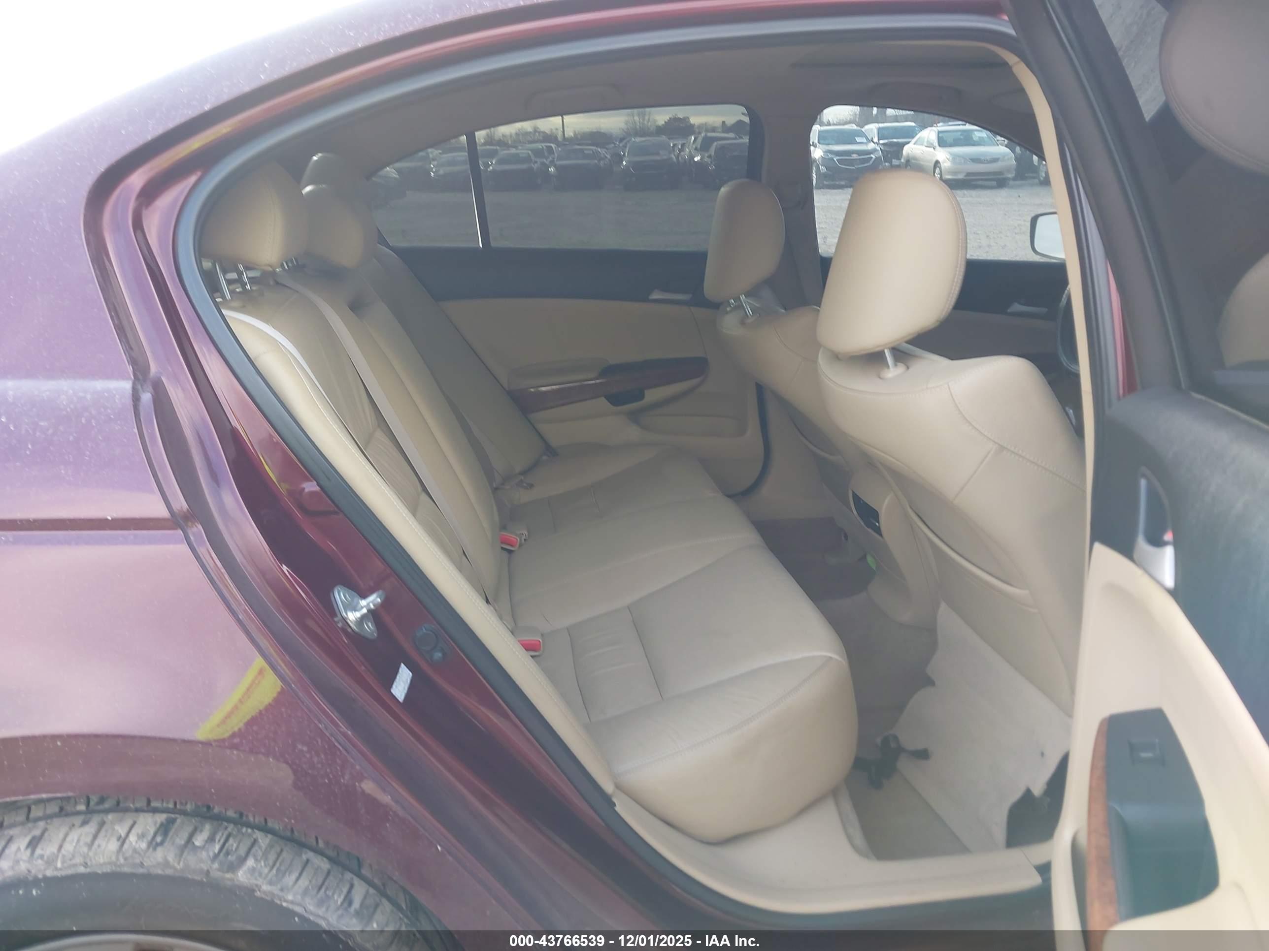 HONDA ACCORD image 8