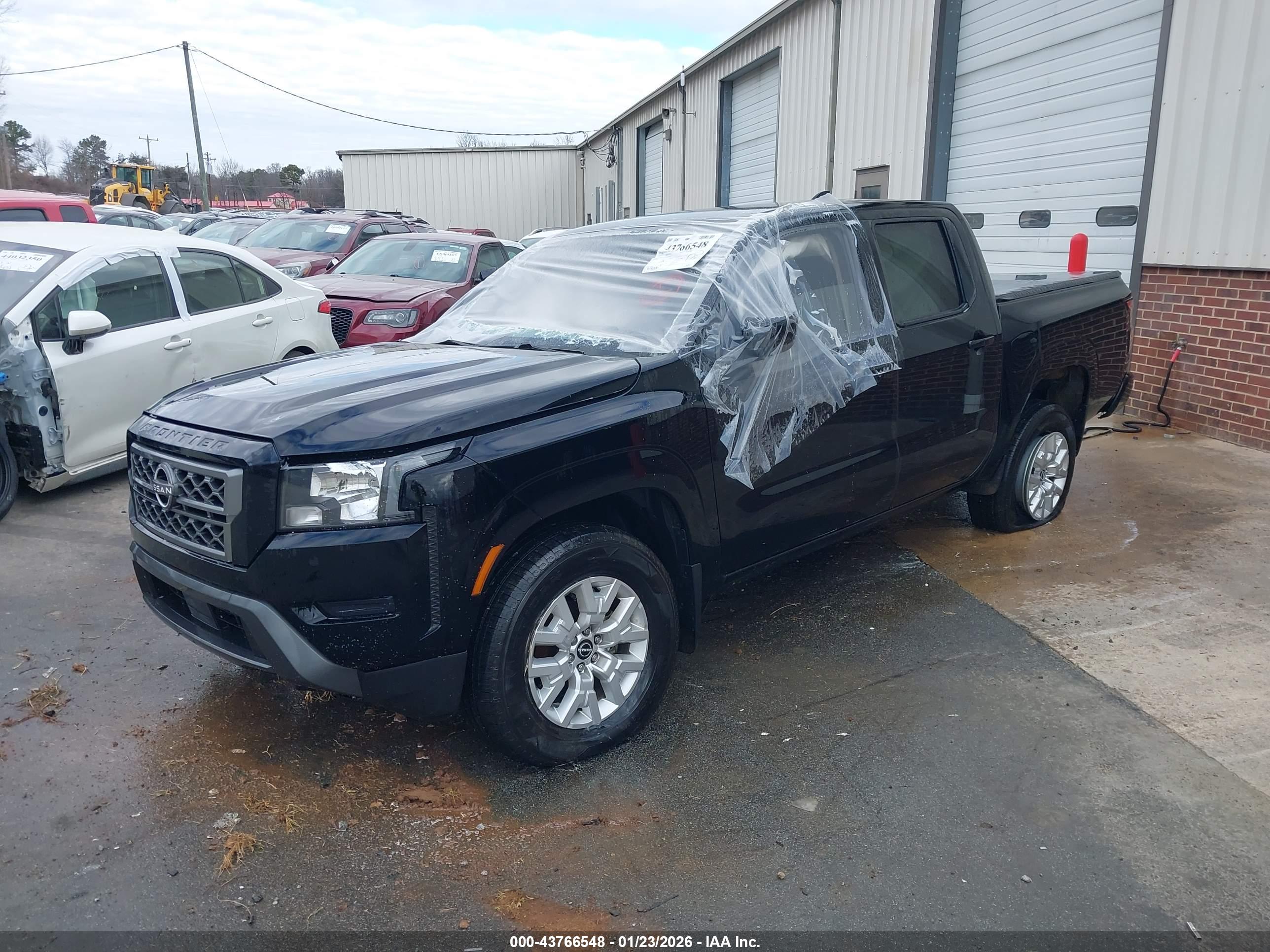 NISSAN FRONTIER image 2