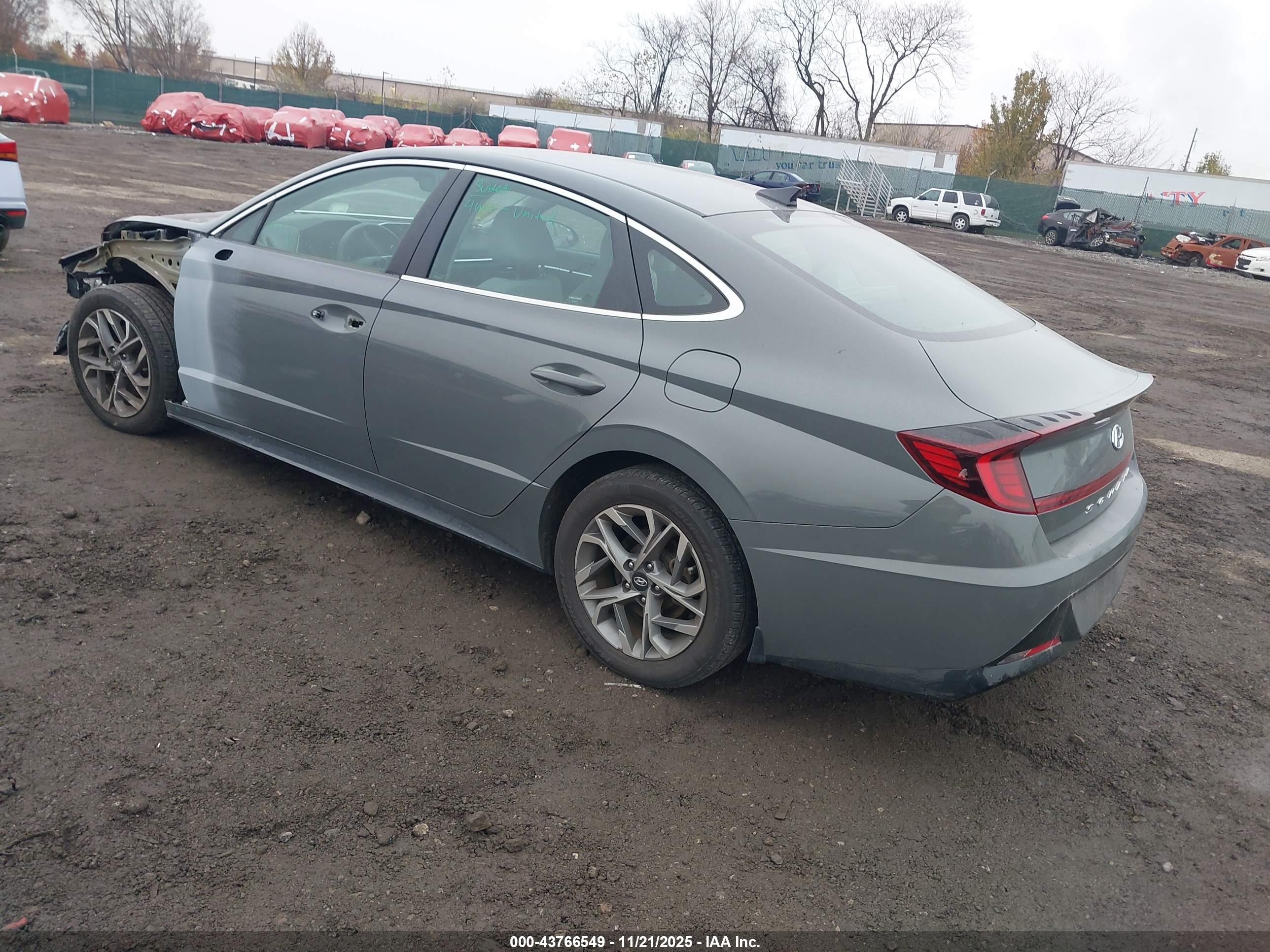 HYUNDAI SONATA image 3