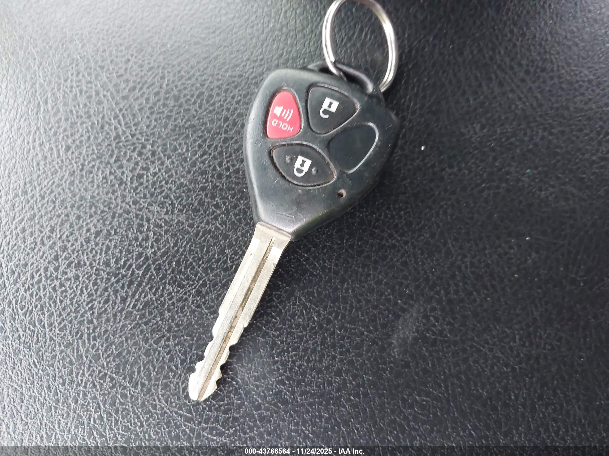 TOYOTA 4RUNNER image 11