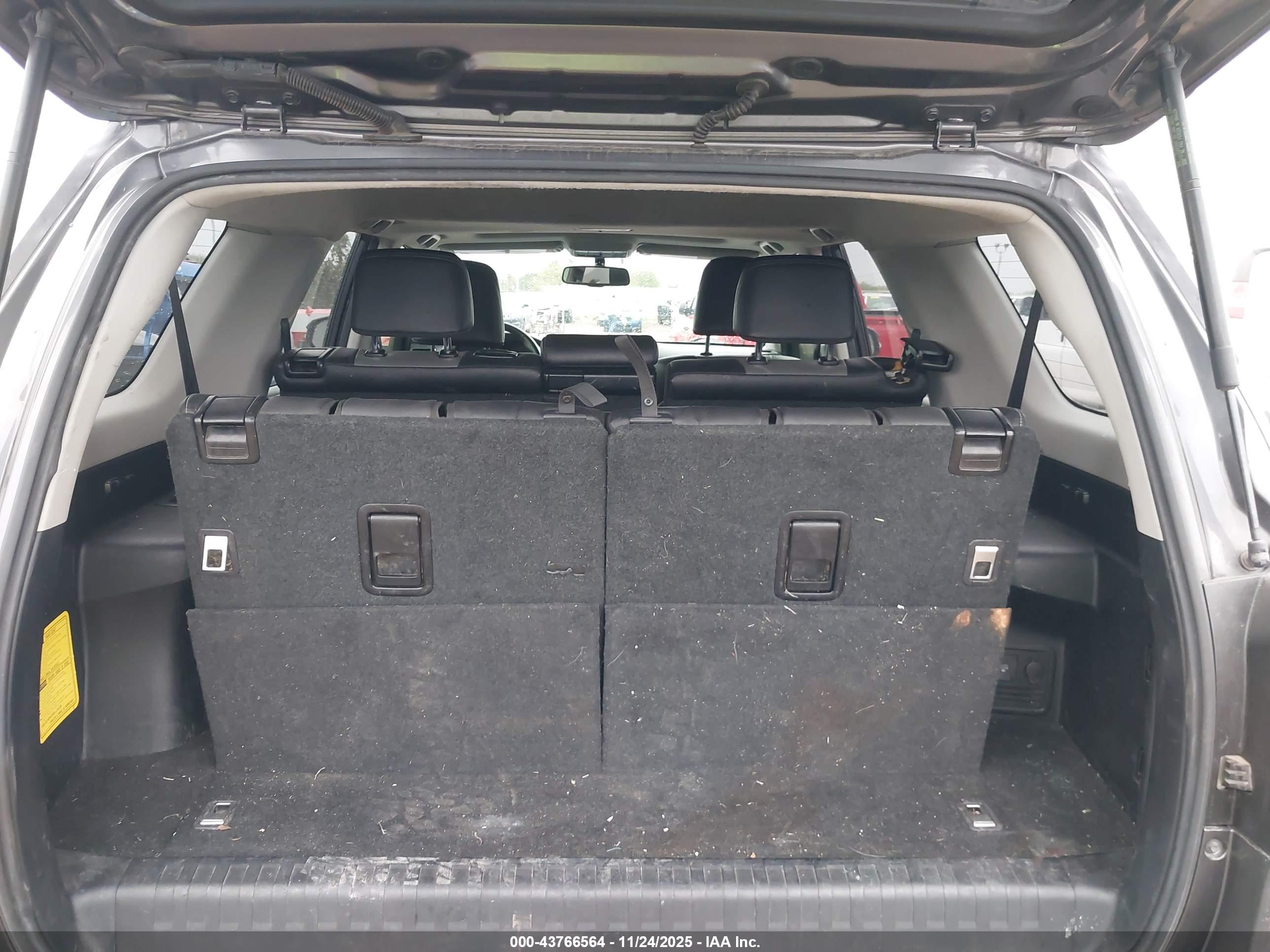 TOYOTA 4RUNNER image 8