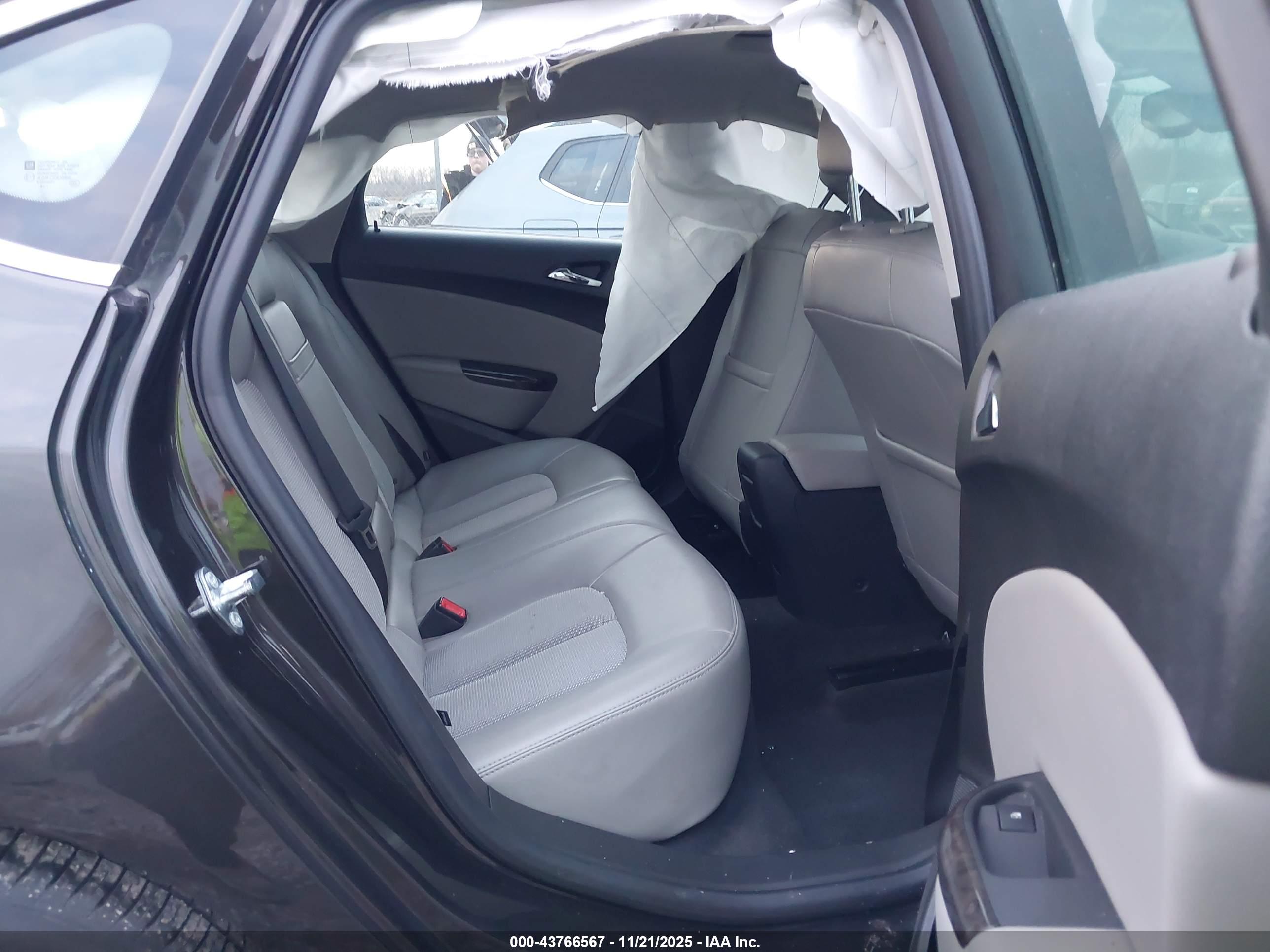 BUICK VERANO image 8