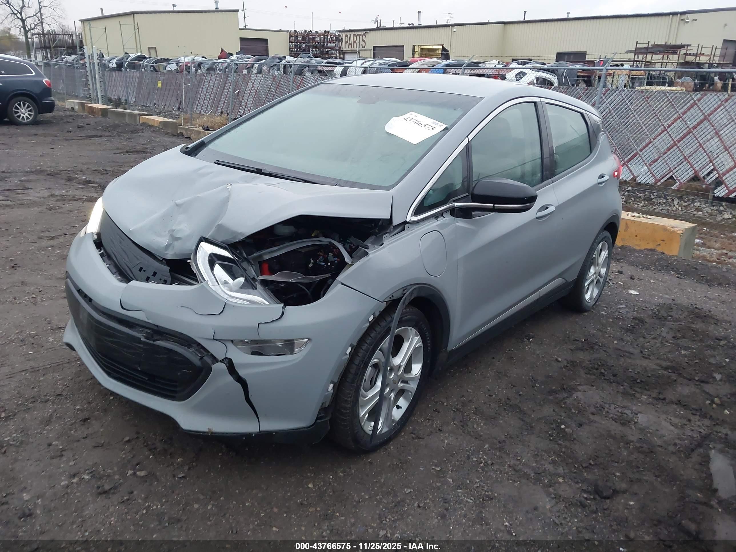 CHEVROLET BOLT image 2