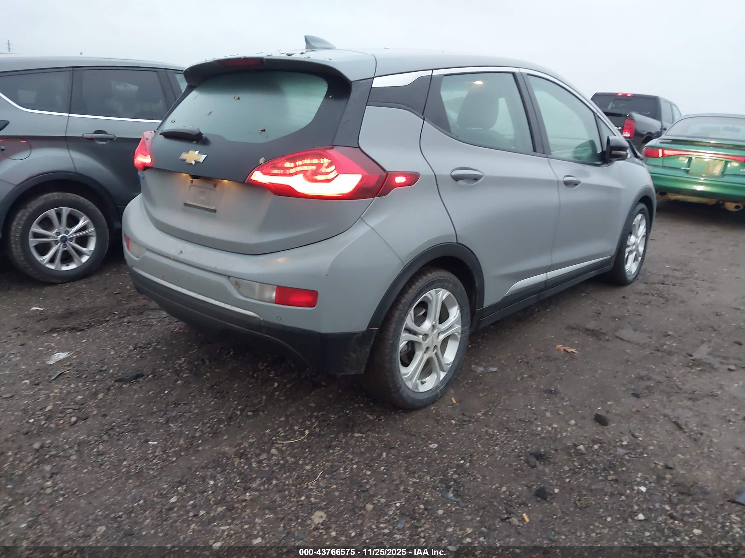 CHEVROLET BOLT image 4