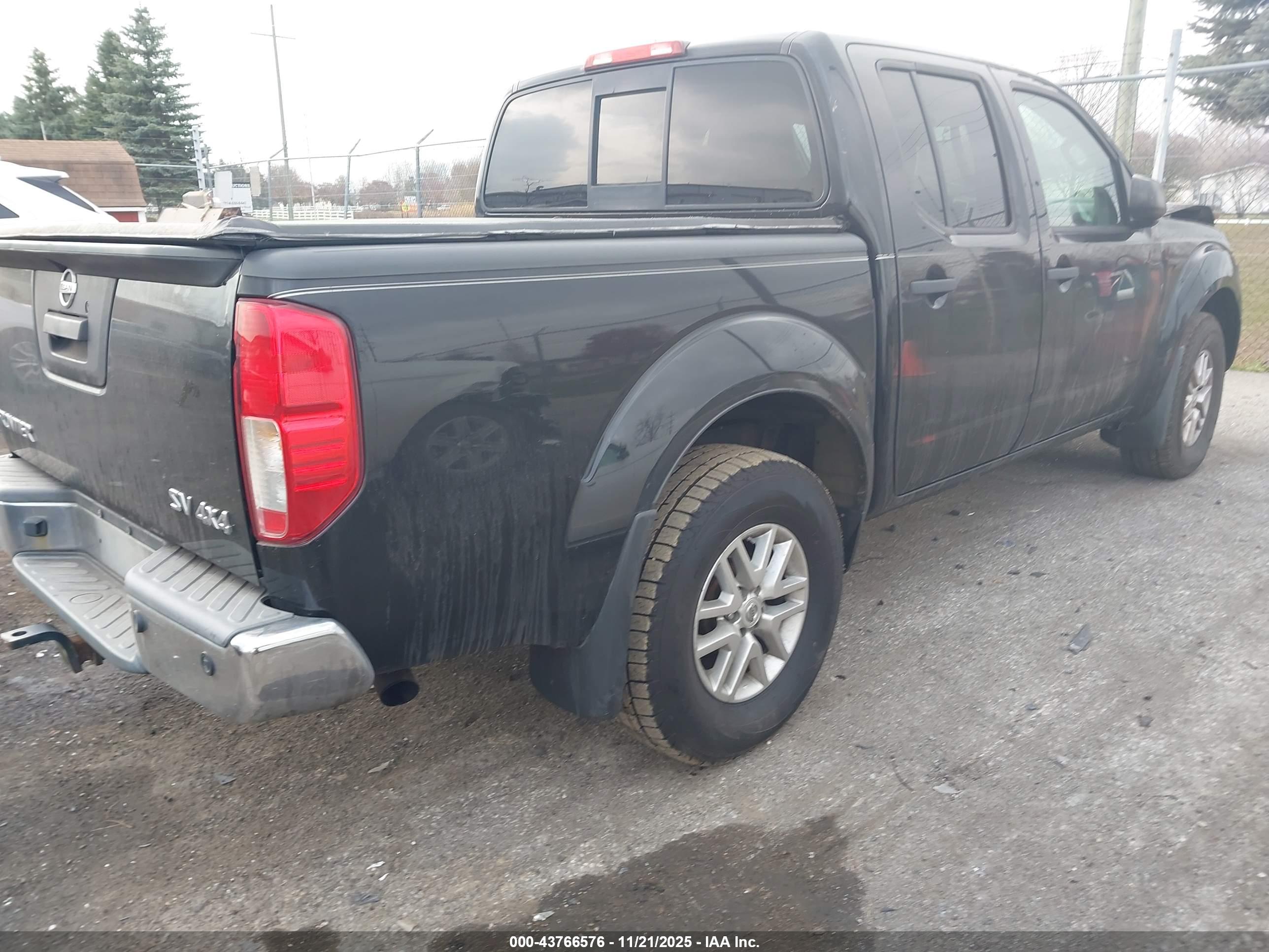 NISSAN FRONTIER image 4