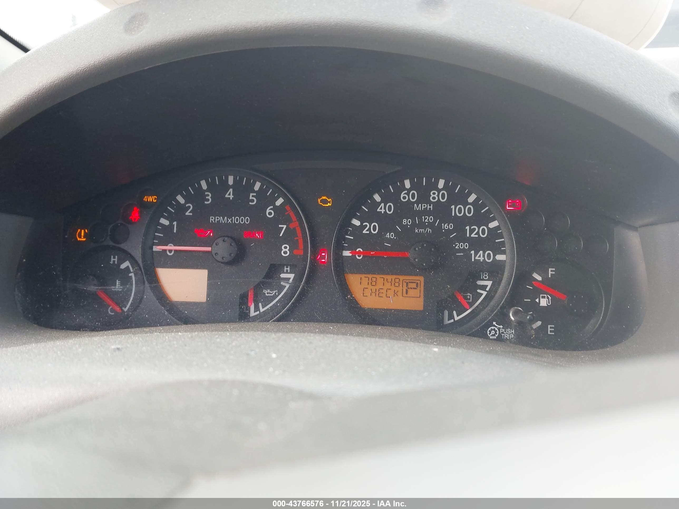 NISSAN FRONTIER image 7