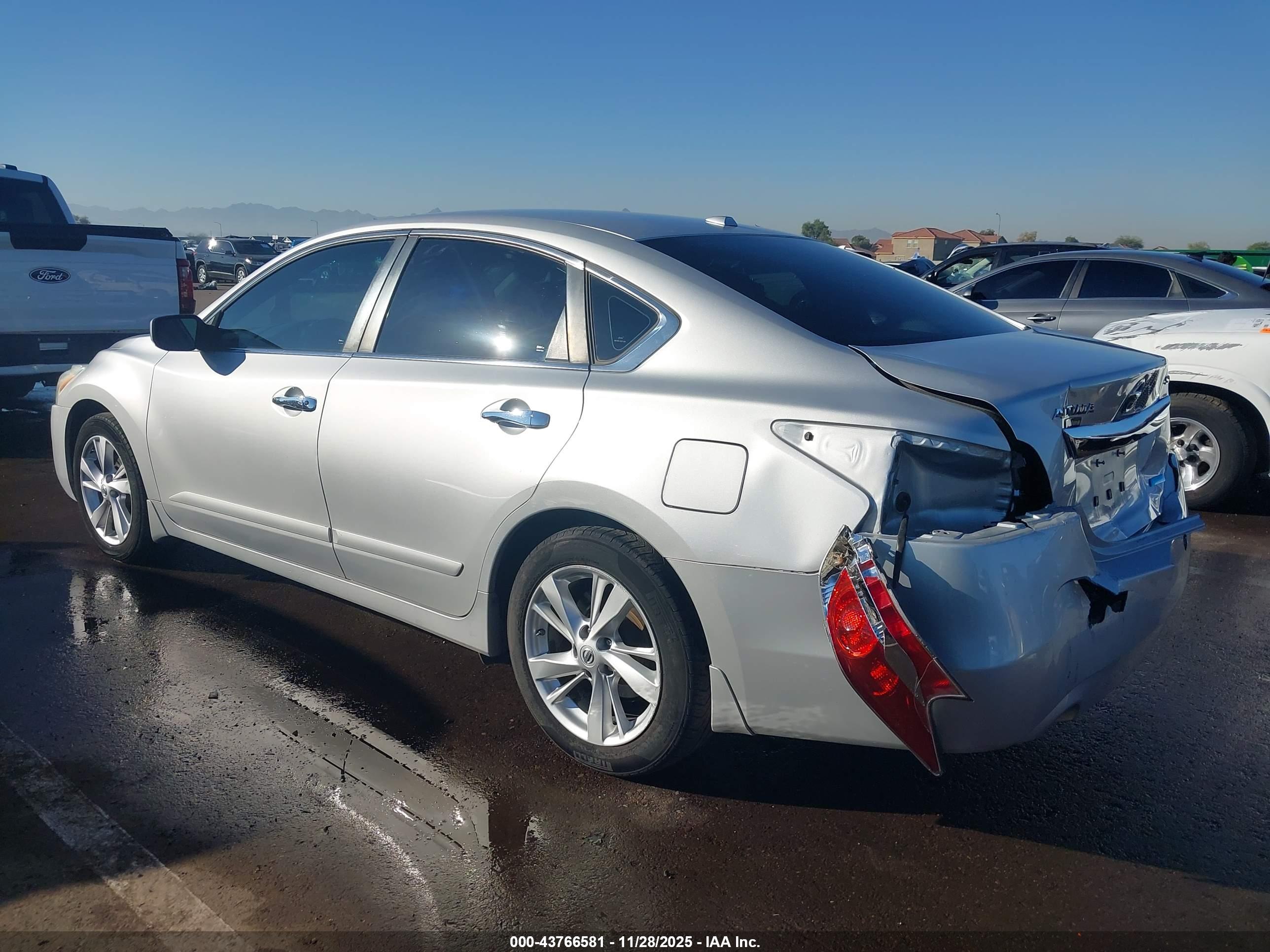 NISSAN ALTIMA image 3