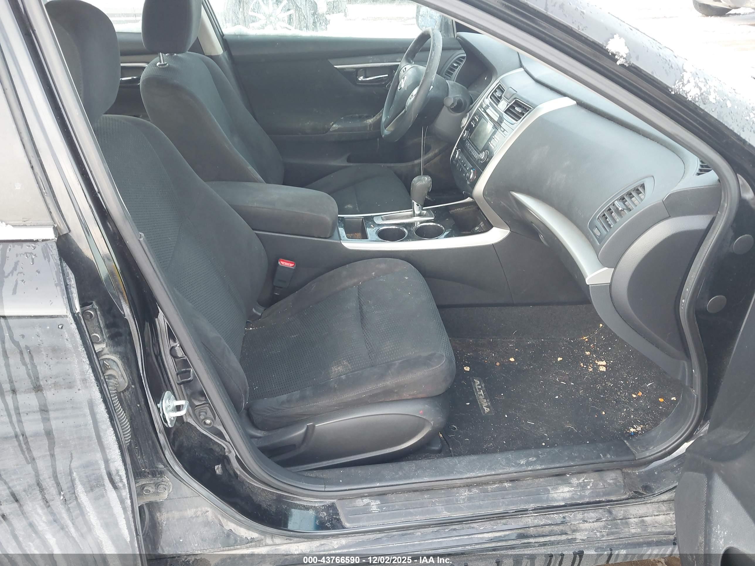 NISSAN ALTIMA image 5