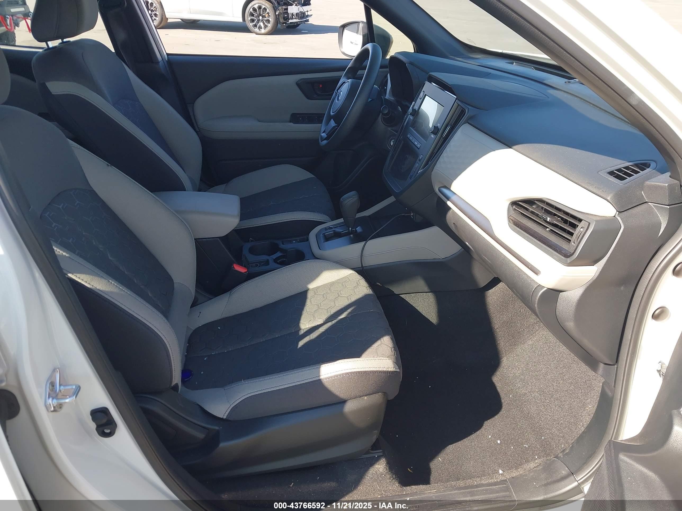SUBARU FORESTER image 5