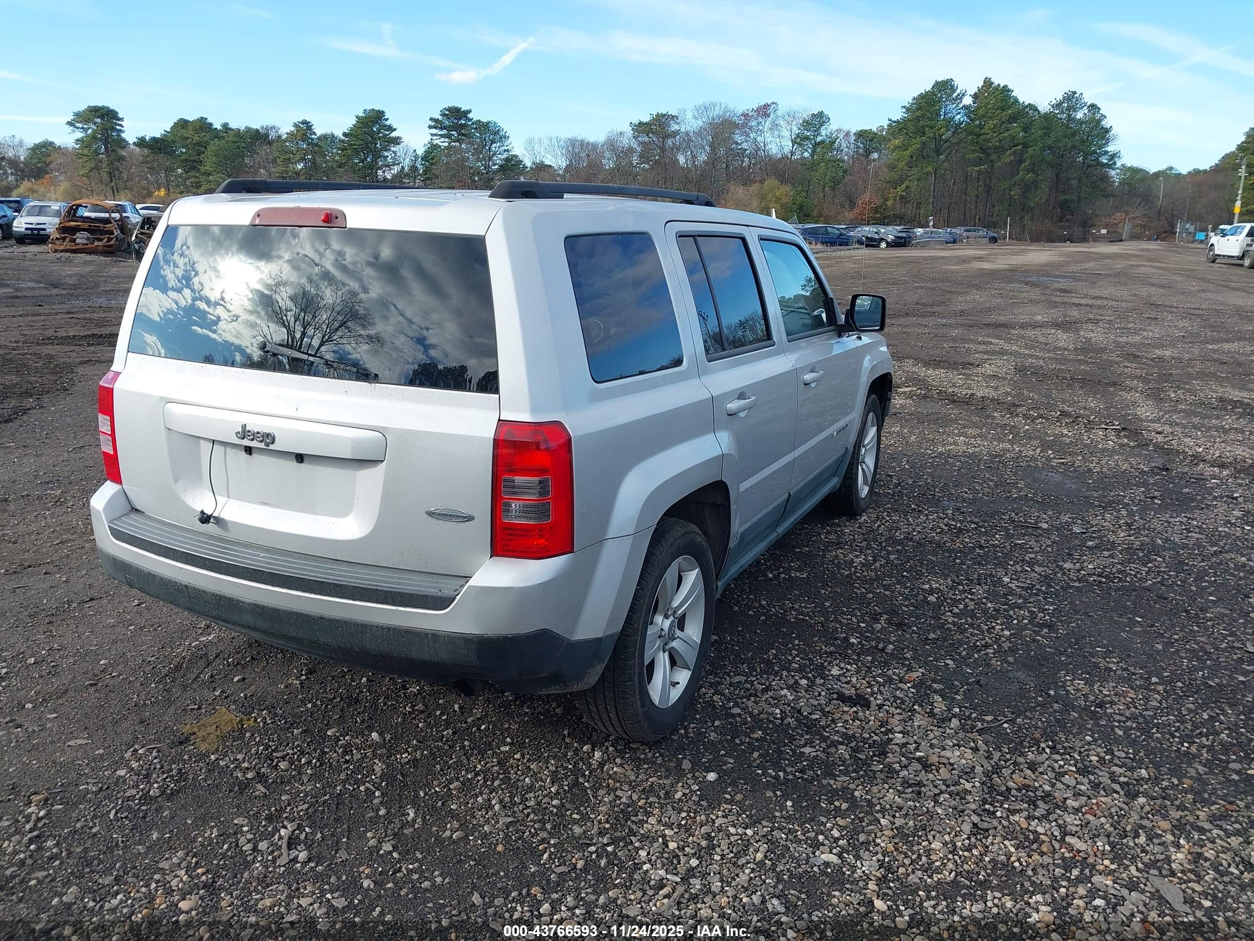 JEEP PATRIOT image 4
