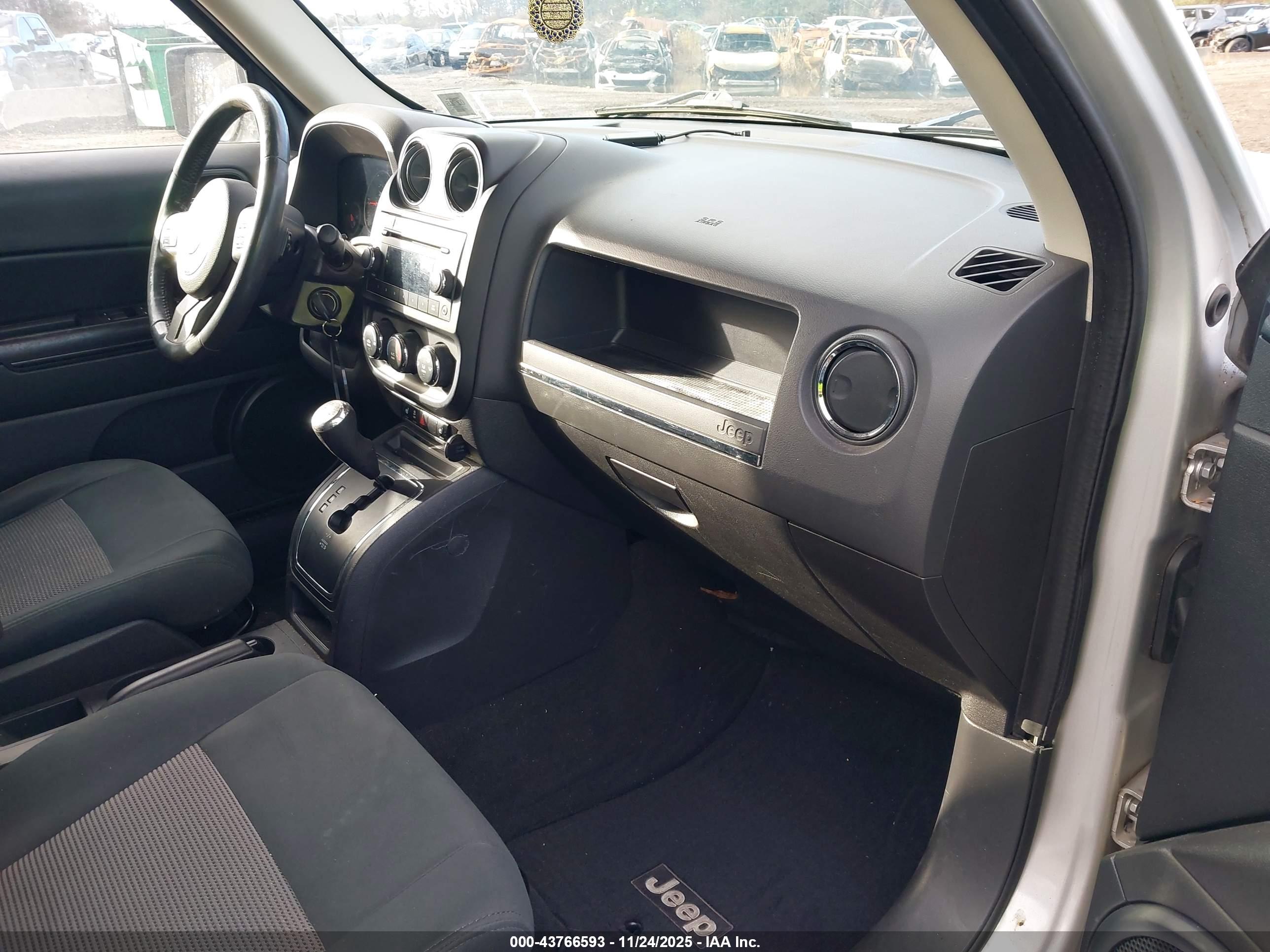 JEEP PATRIOT image 5
