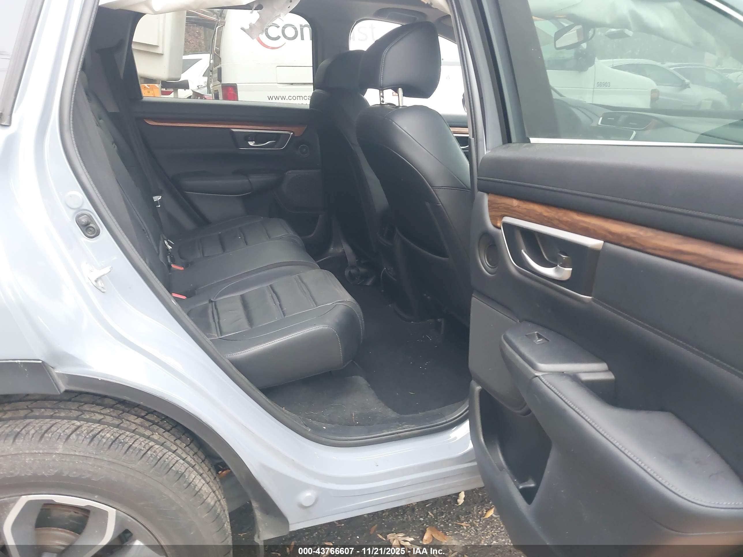 HONDA CR-V image 8