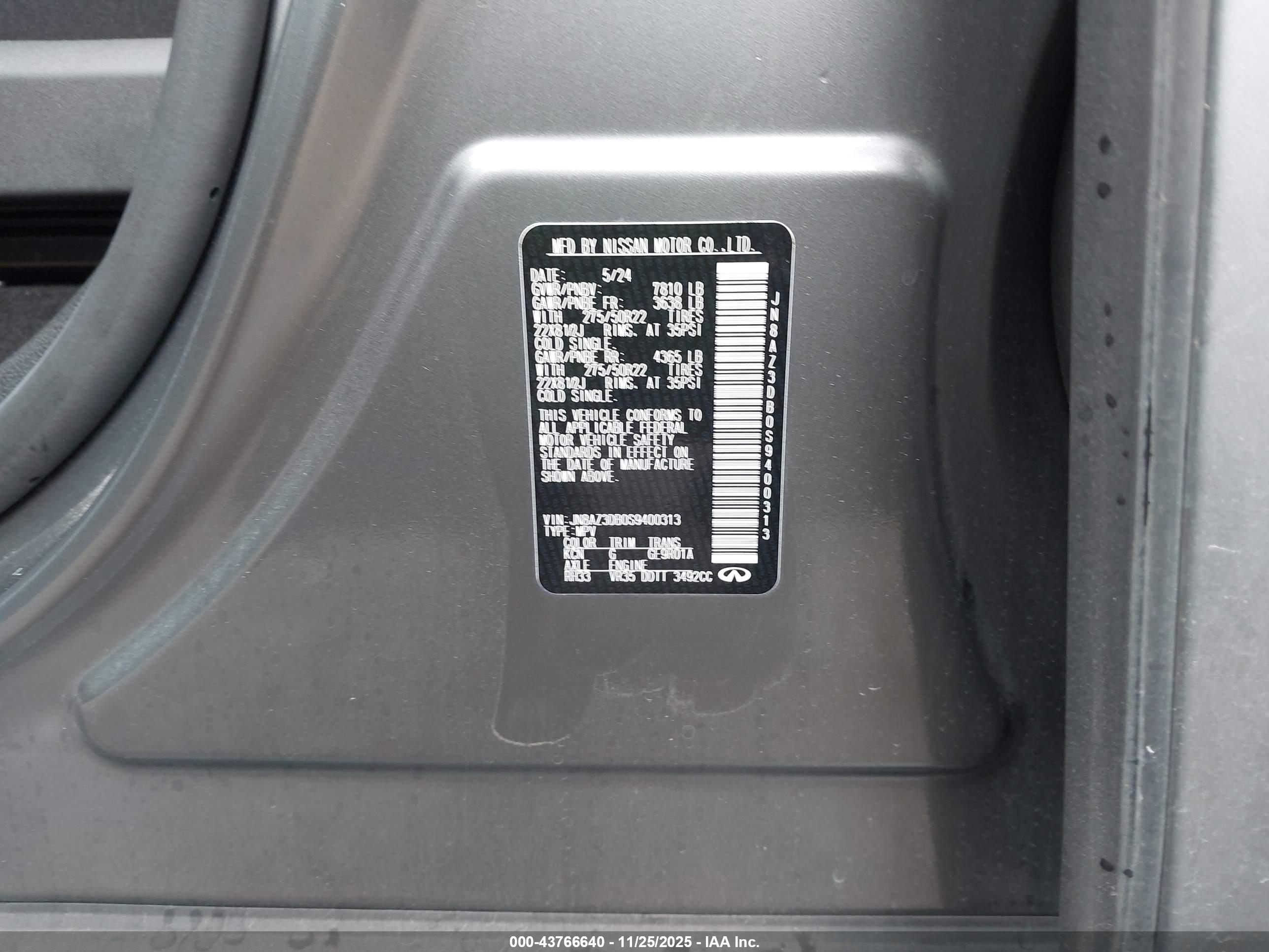 INFINITI QX80 image 9