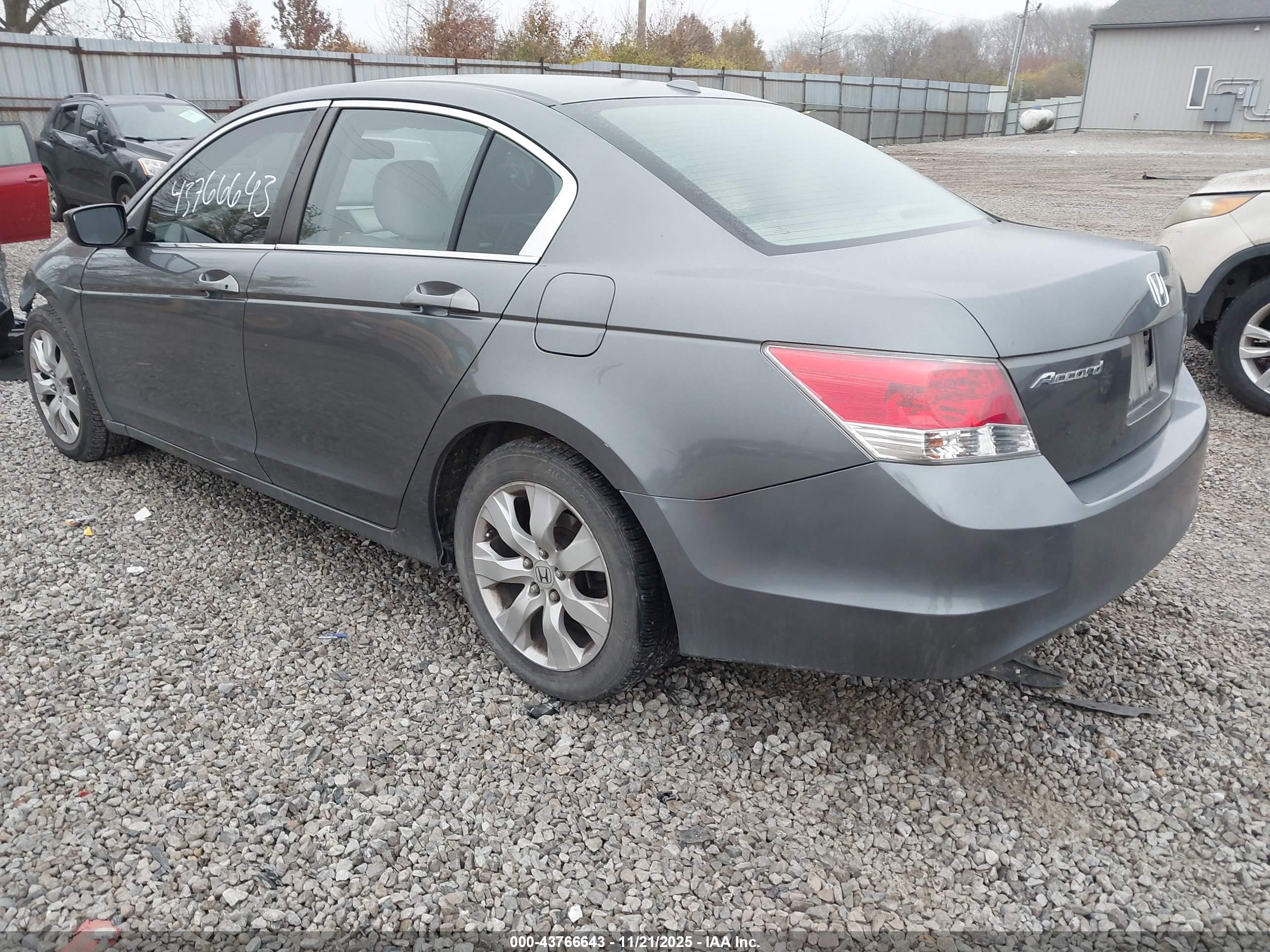 HONDA ACCORD image 3
