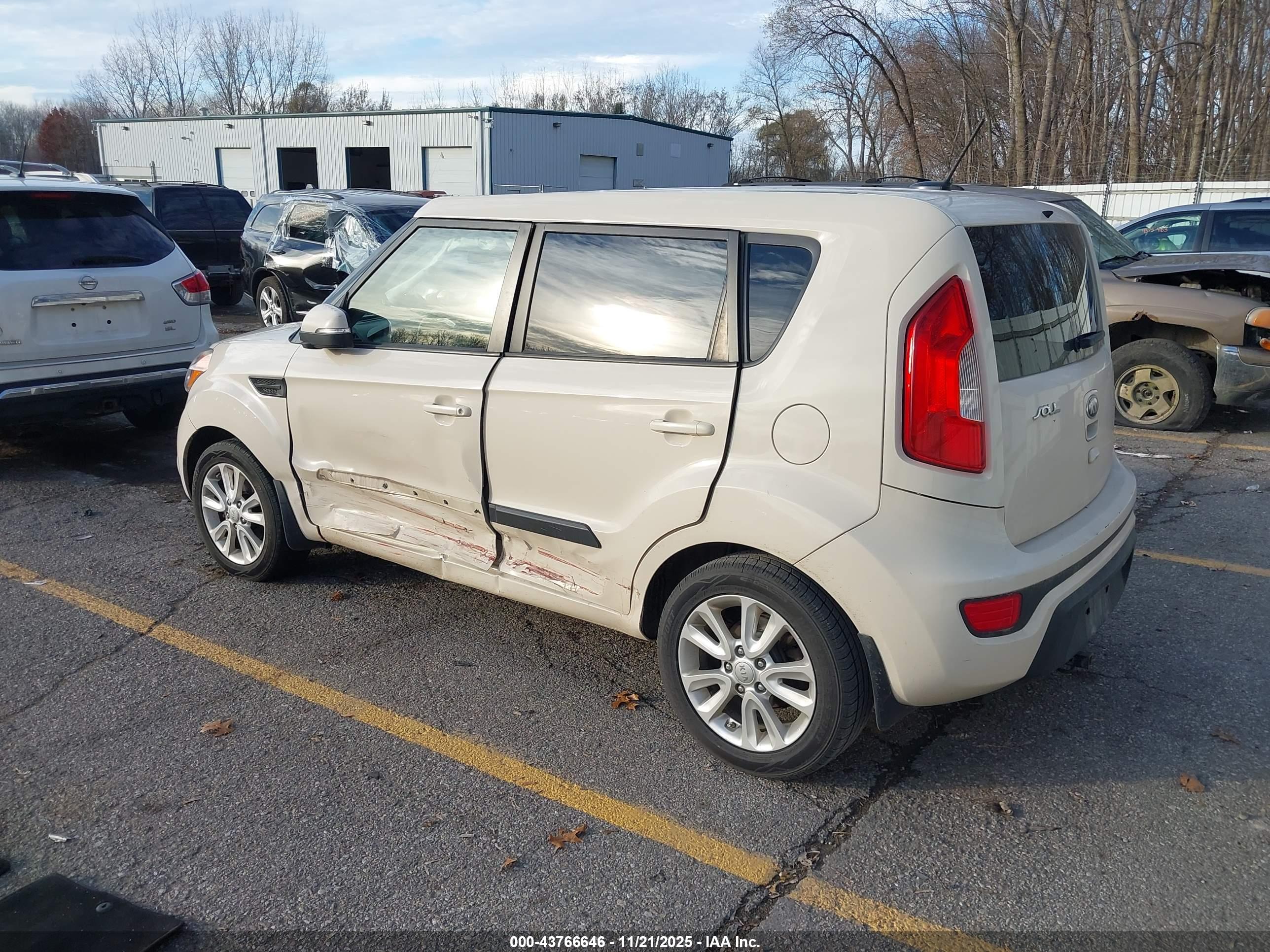 KIA SOUL image 3