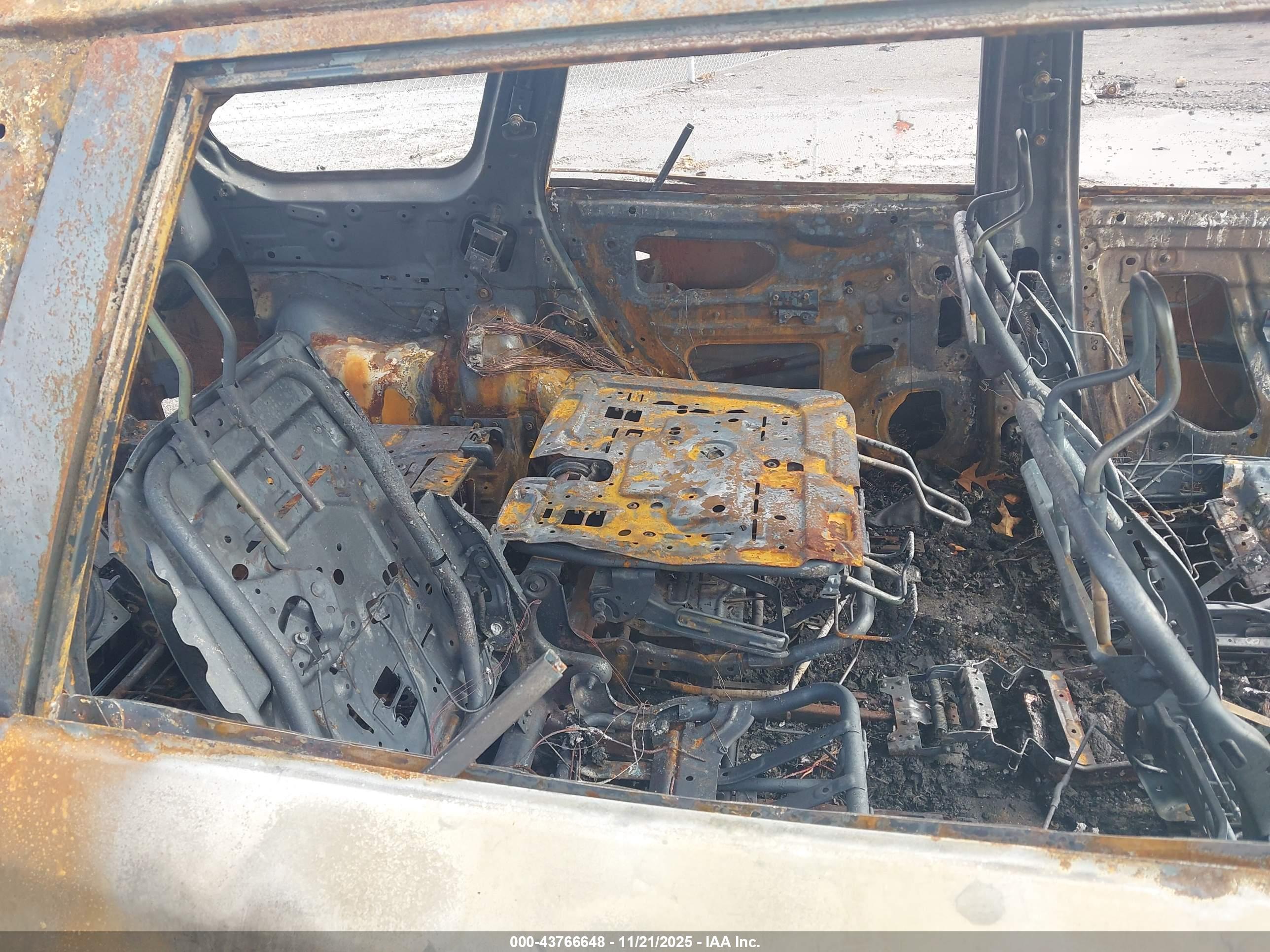 NISSAN PATHFINDER image 8
