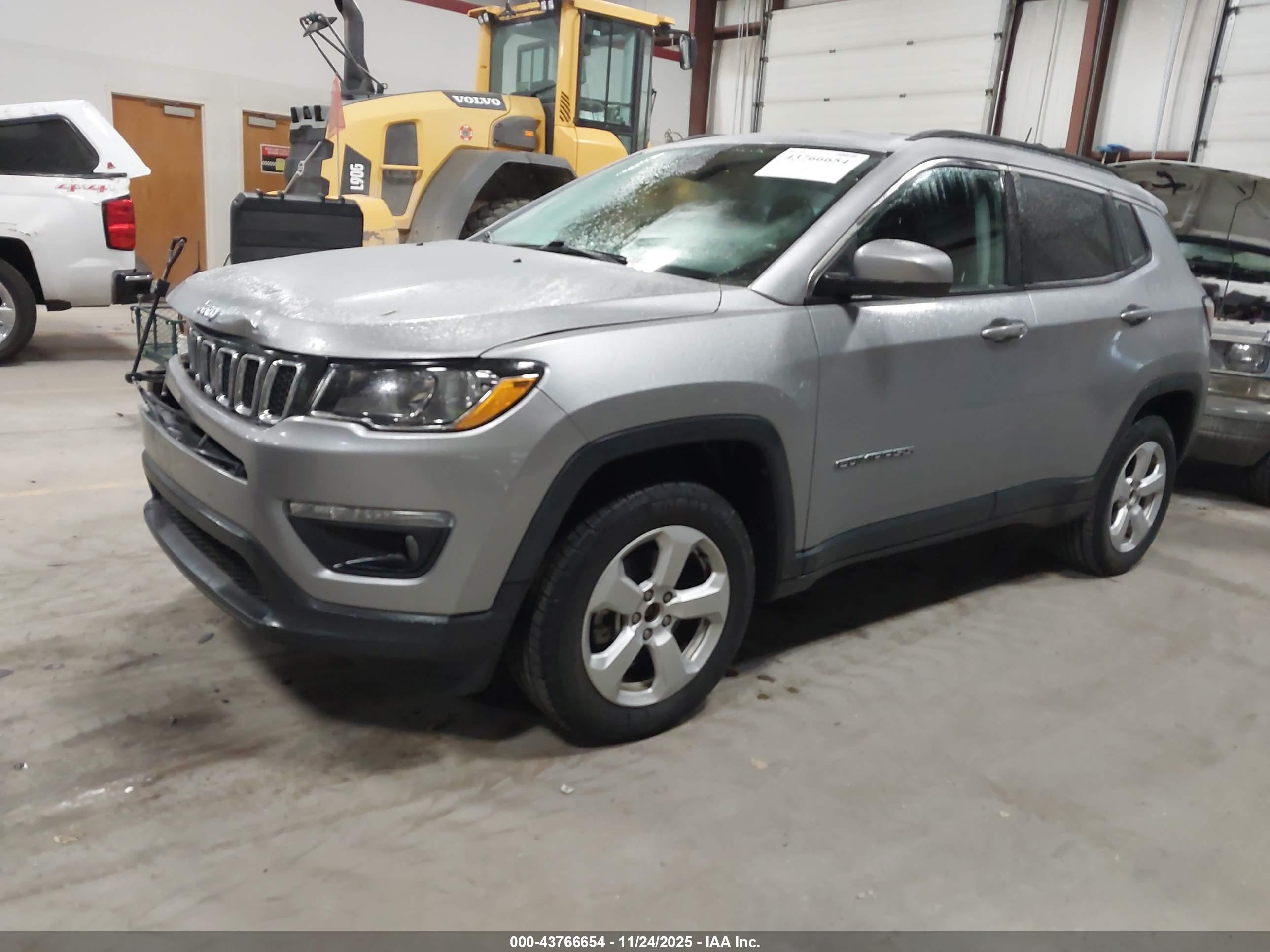JEEP COMPASS image 2