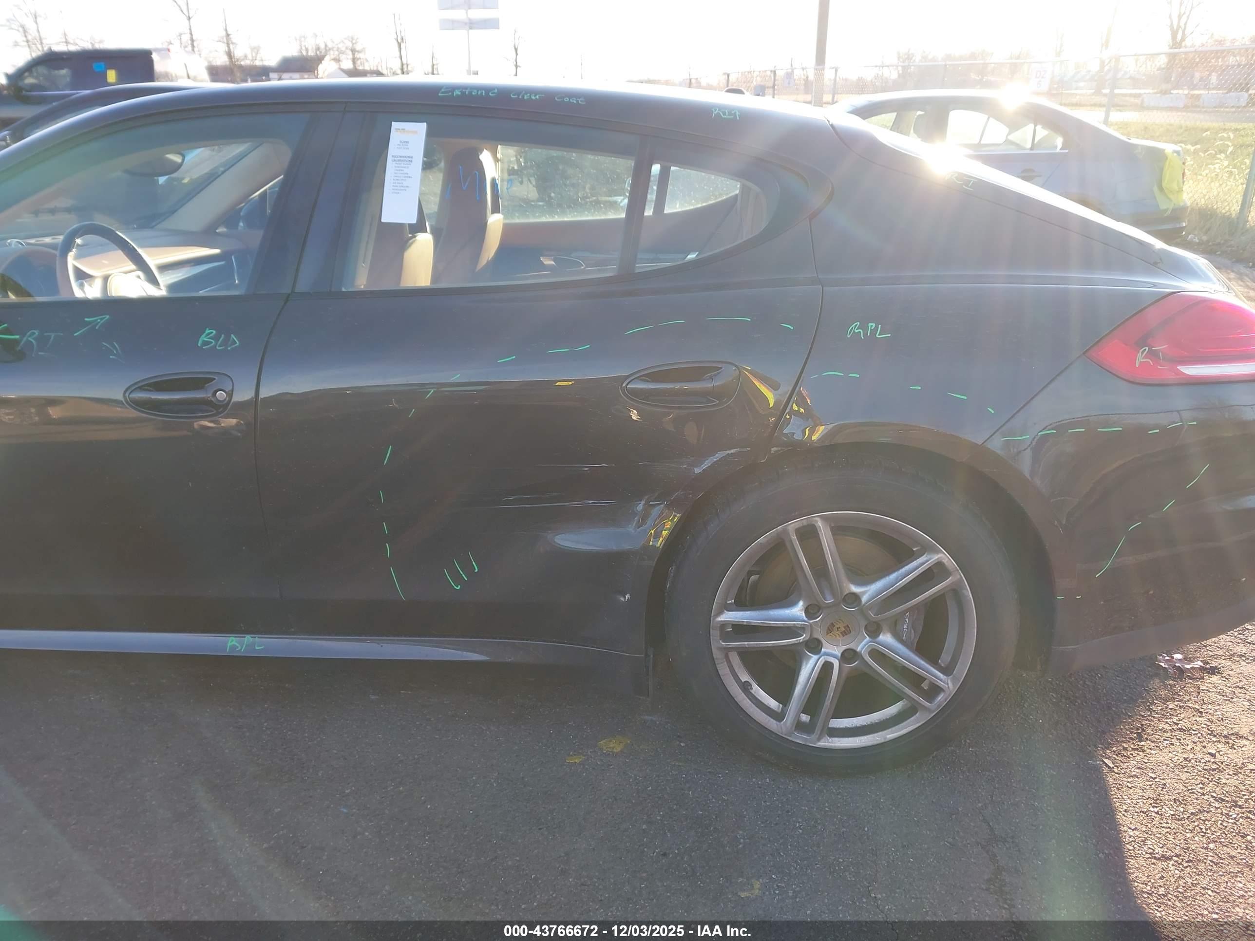 PORSCHE PANAMERA image 6