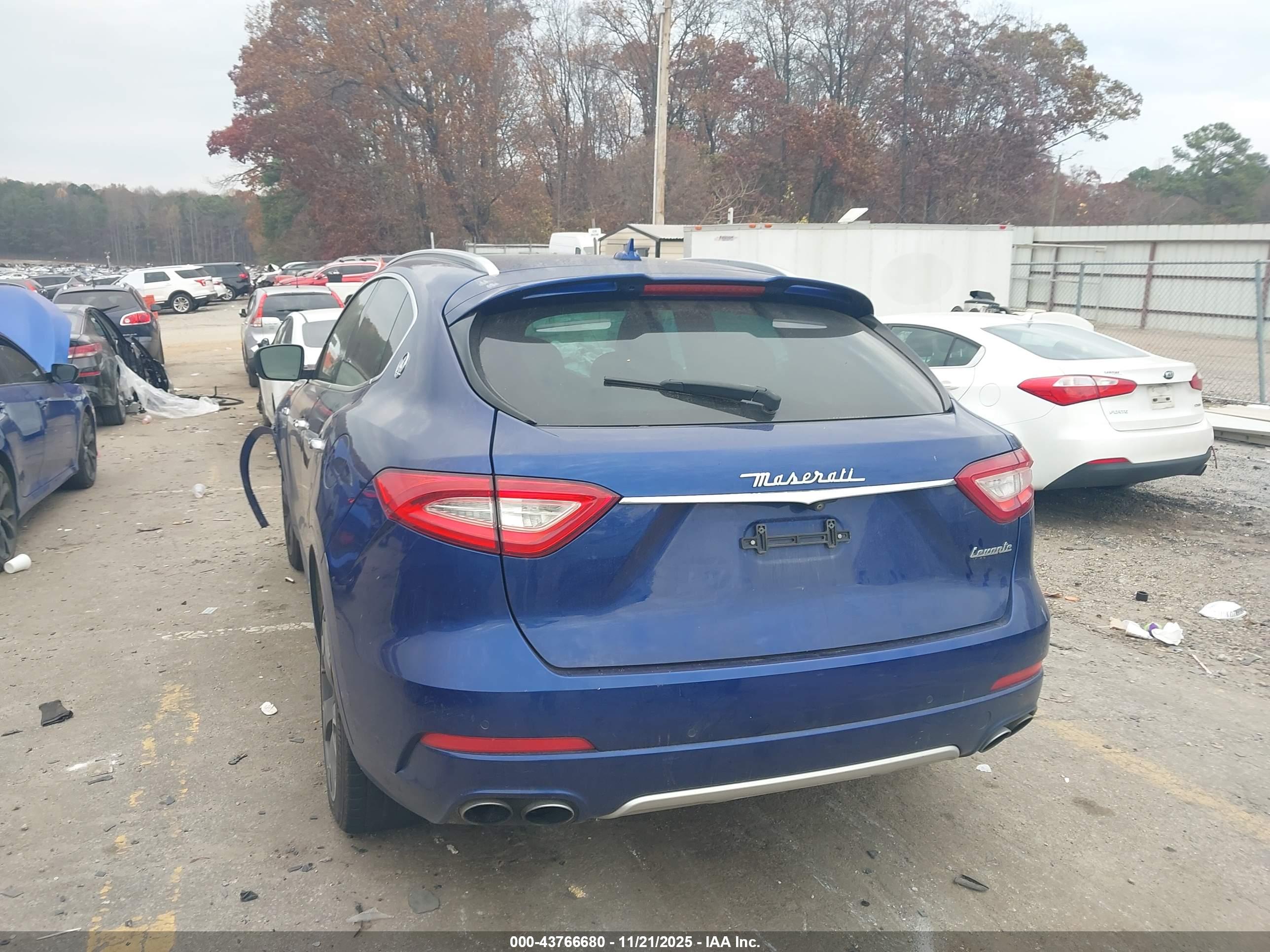 MASERATI LEVANTE image 3