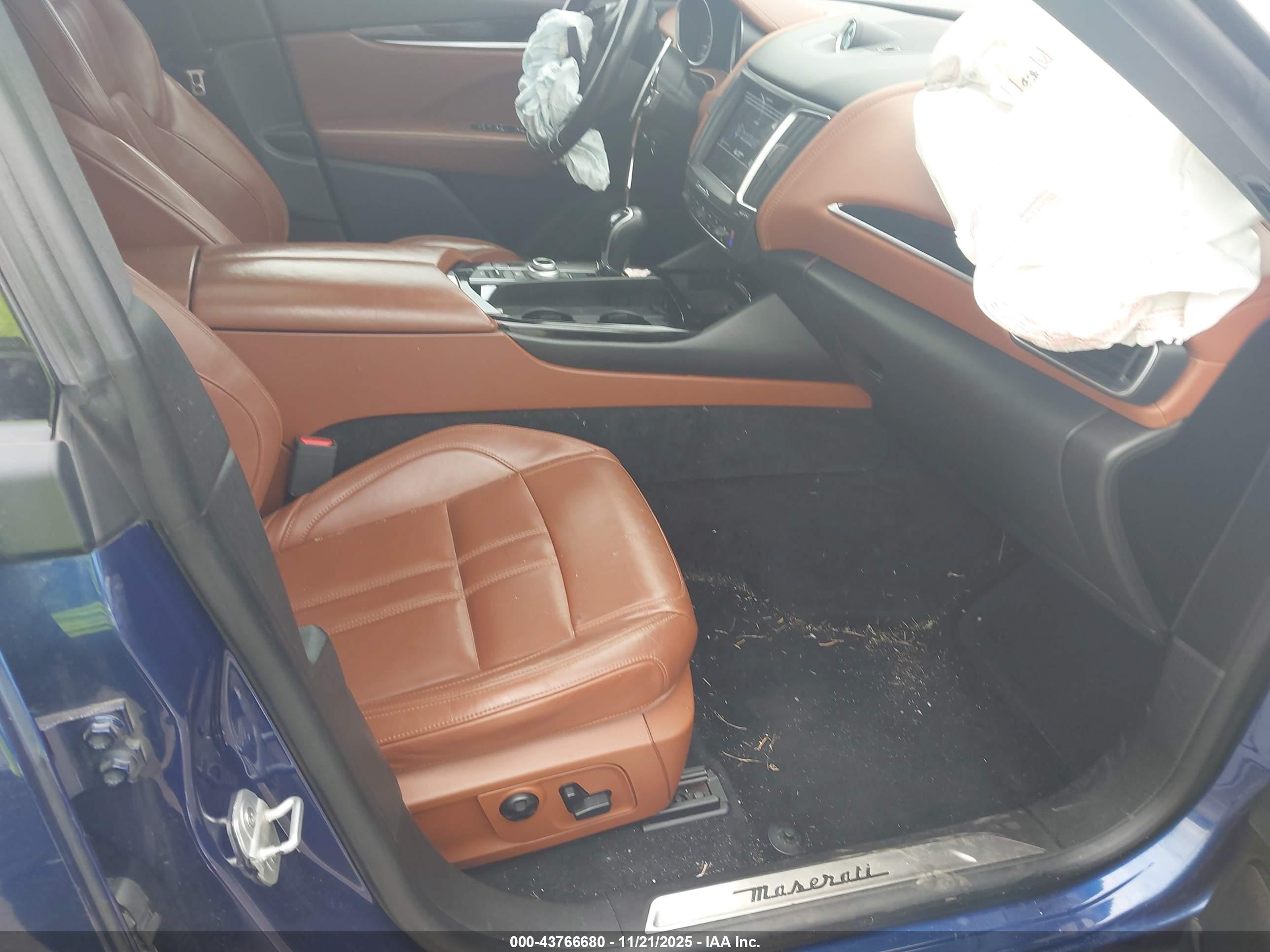 MASERATI LEVANTE image 5