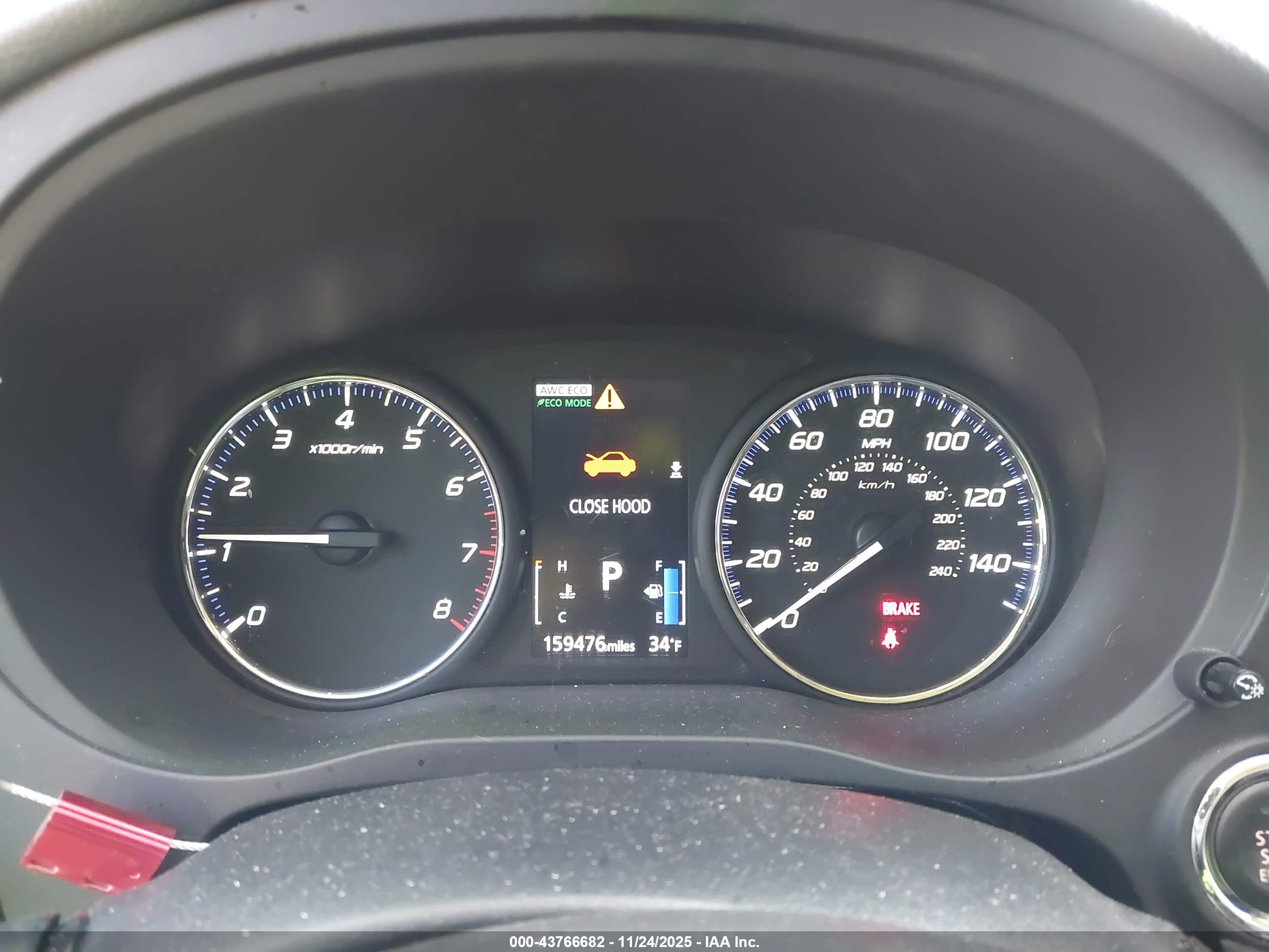 MITSUBISHI OUTLANDER image 7
