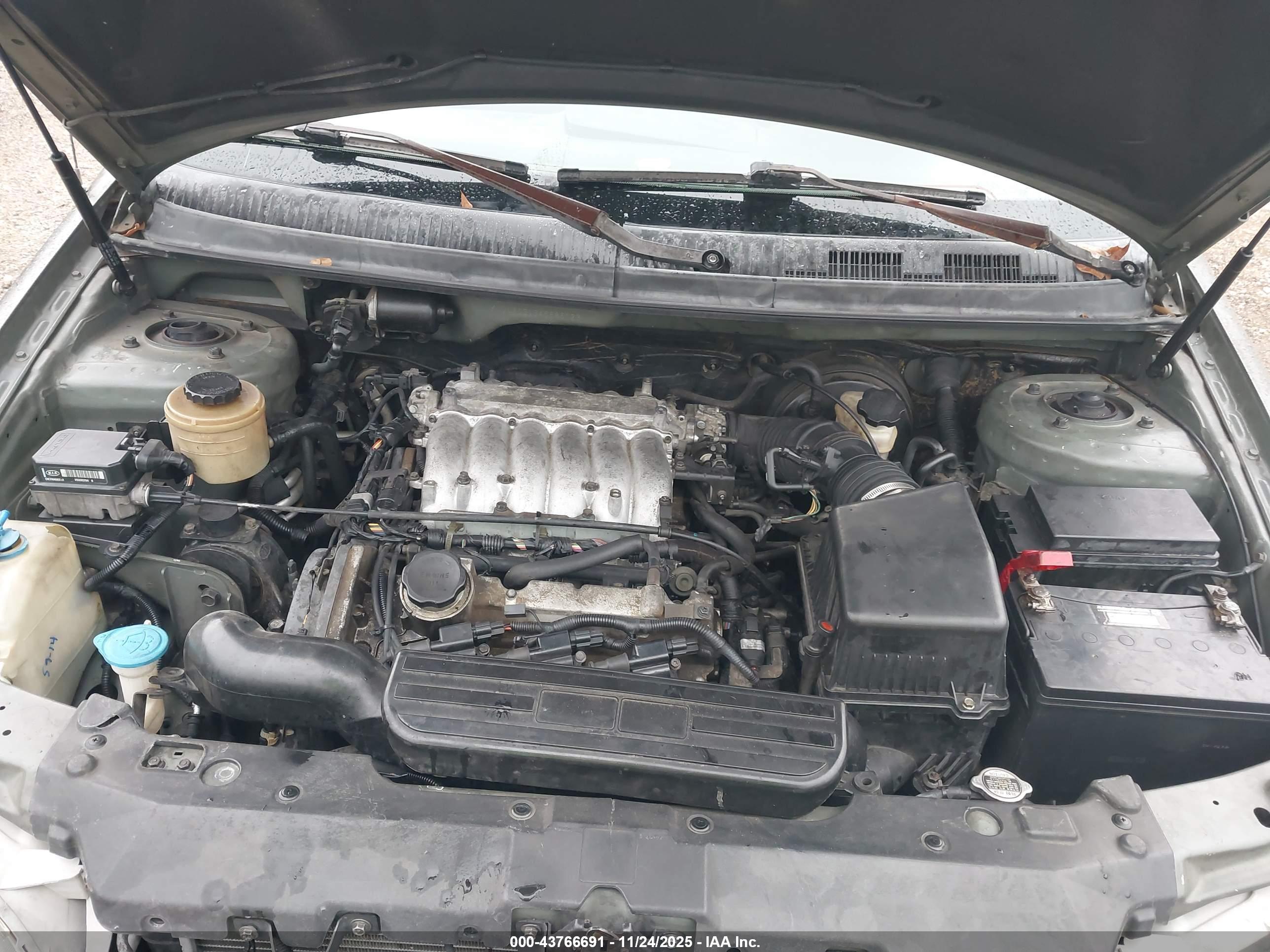KIA SEDONA image 10