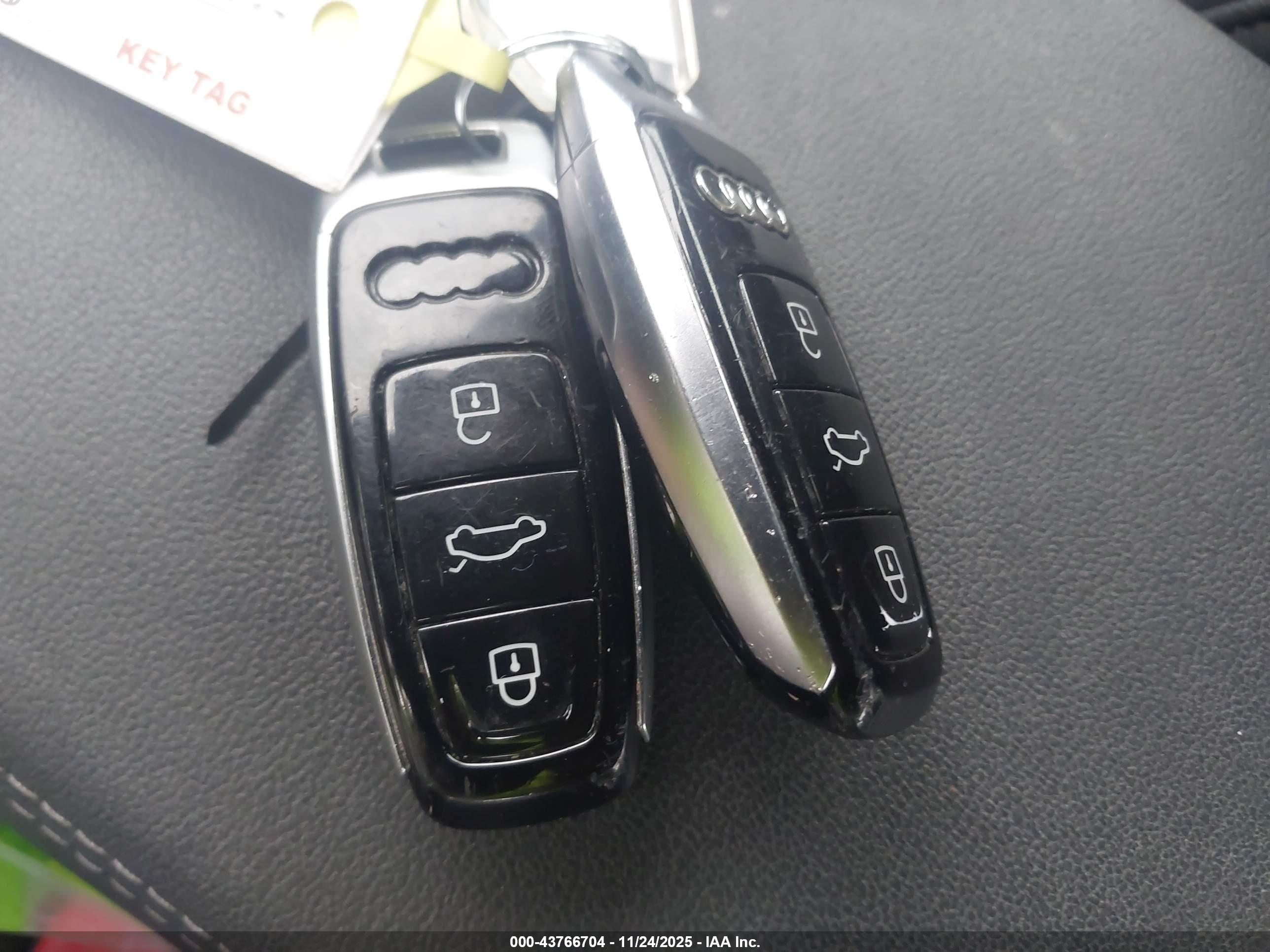 AUDI A6 image 11
