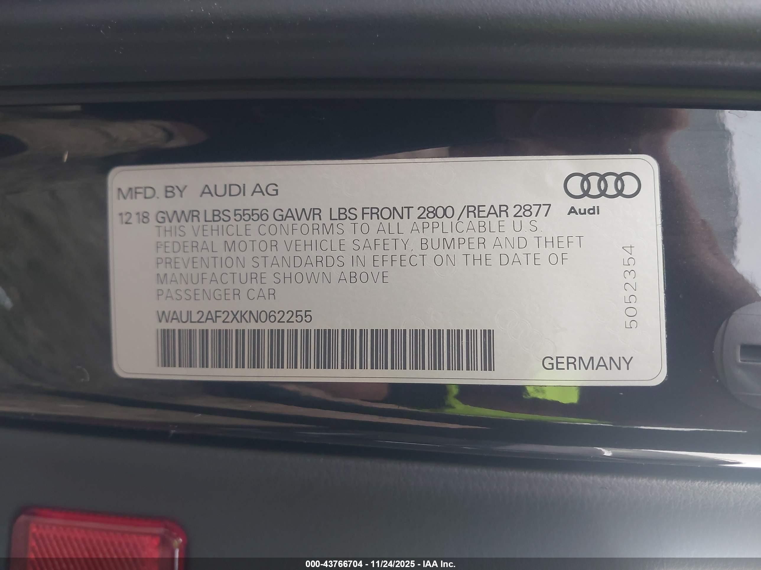 AUDI A6 image 9