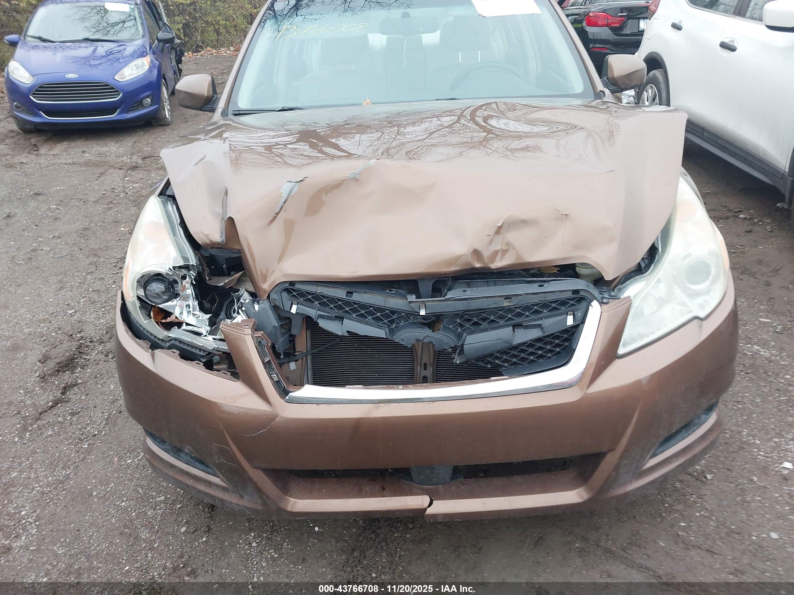 SUBARU LEGACY image 6