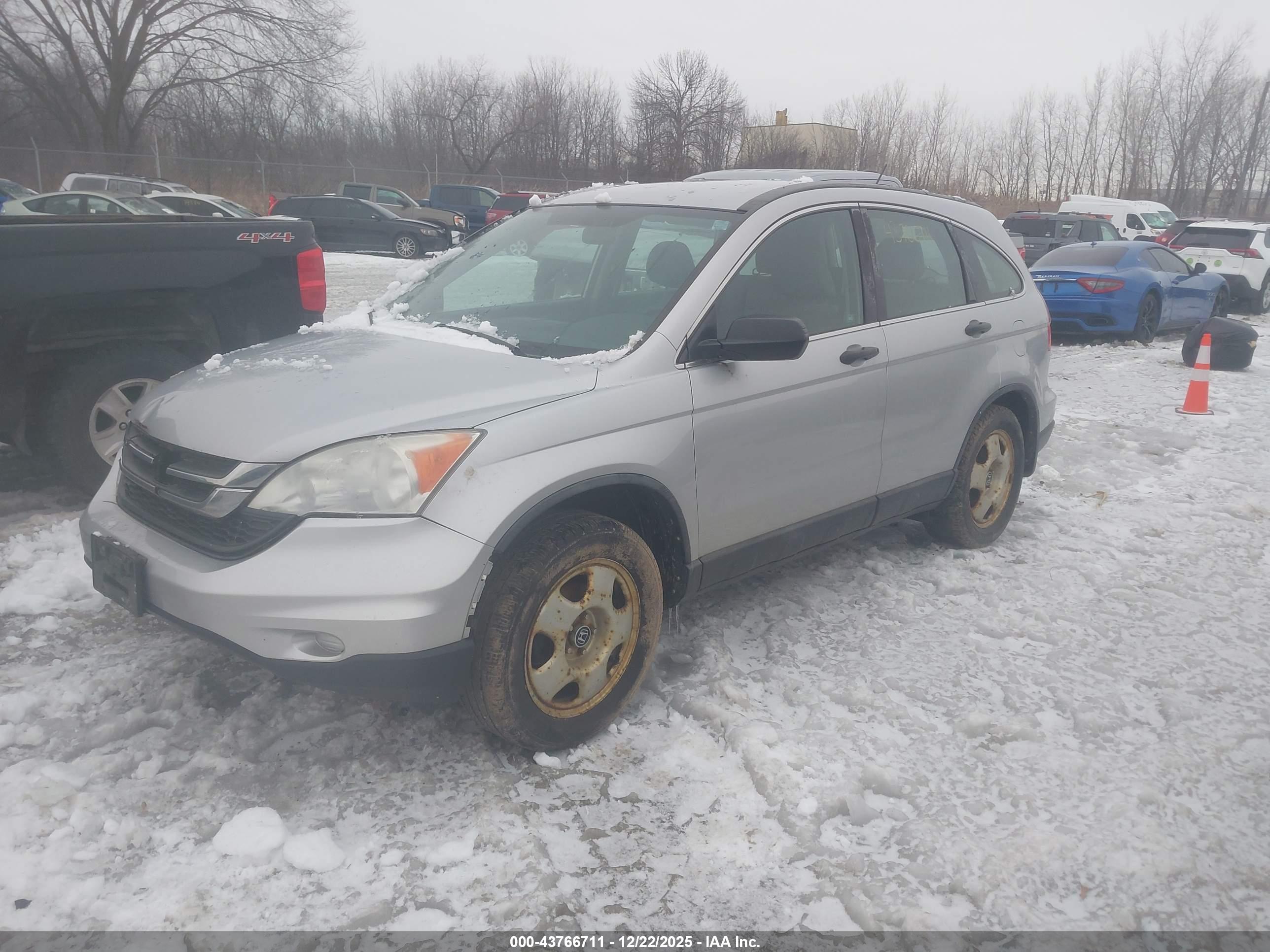 HONDA CR-V image 2
