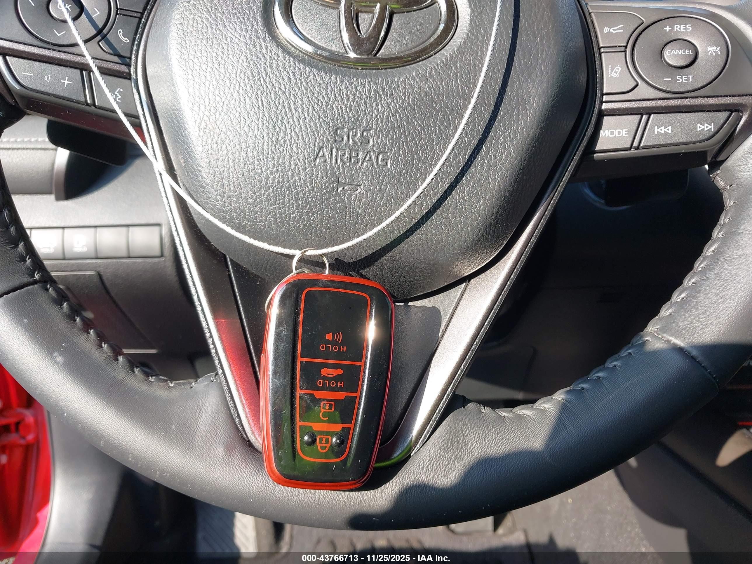 TOYOTA CAMRY image 11
