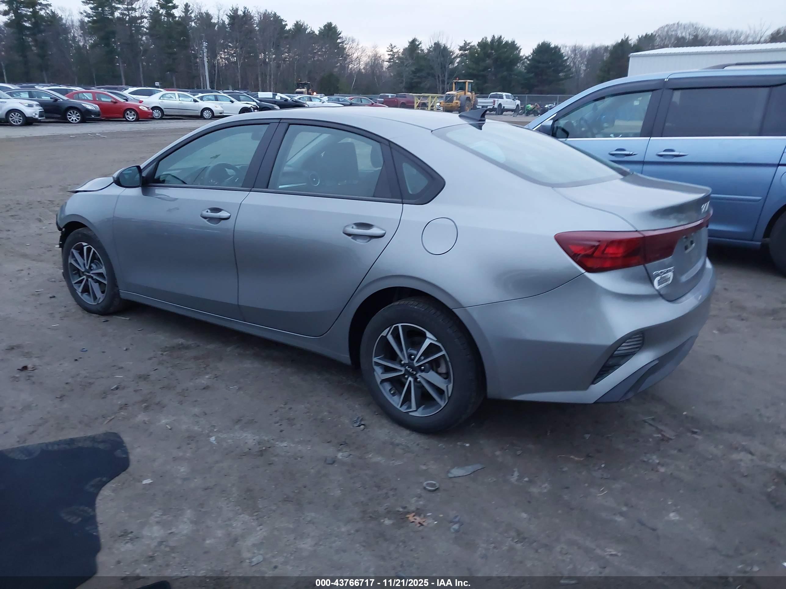 KIA FORTE image 3