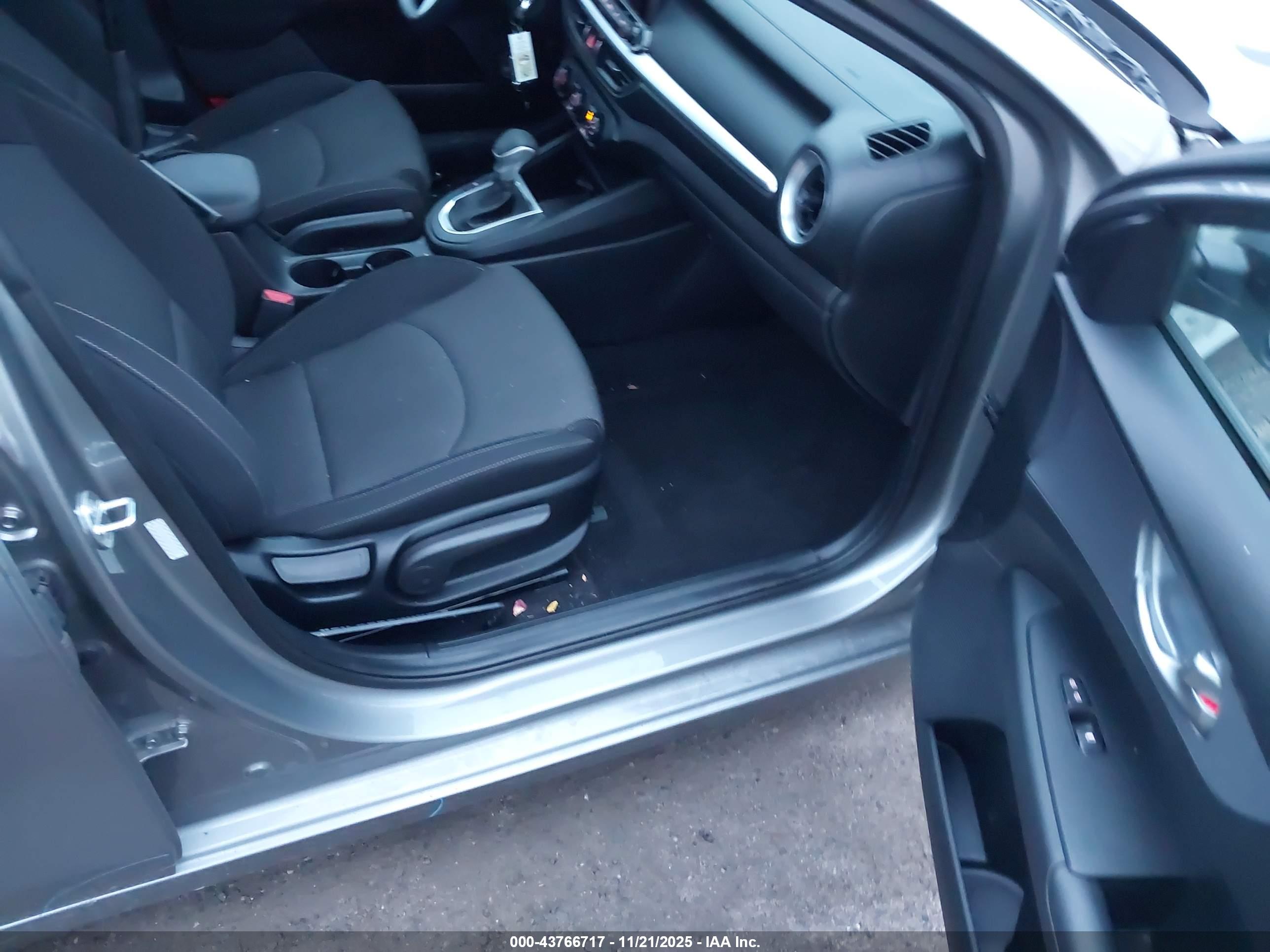 KIA FORTE image 5