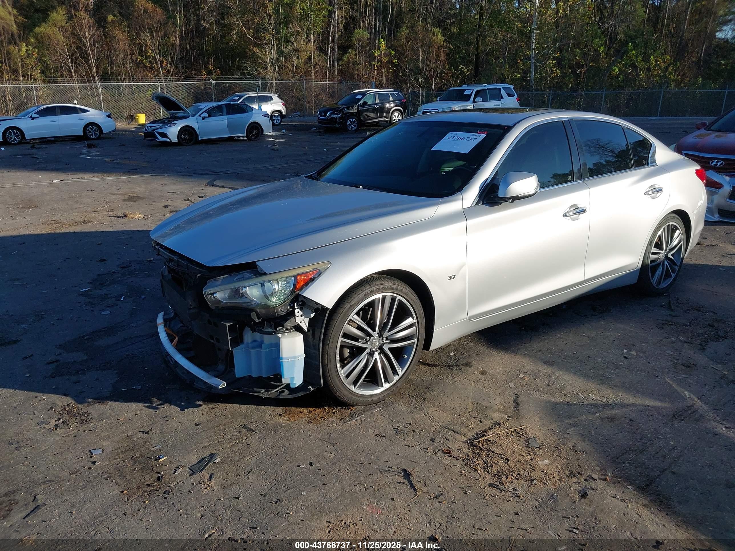 INFINITI Q50 image 2