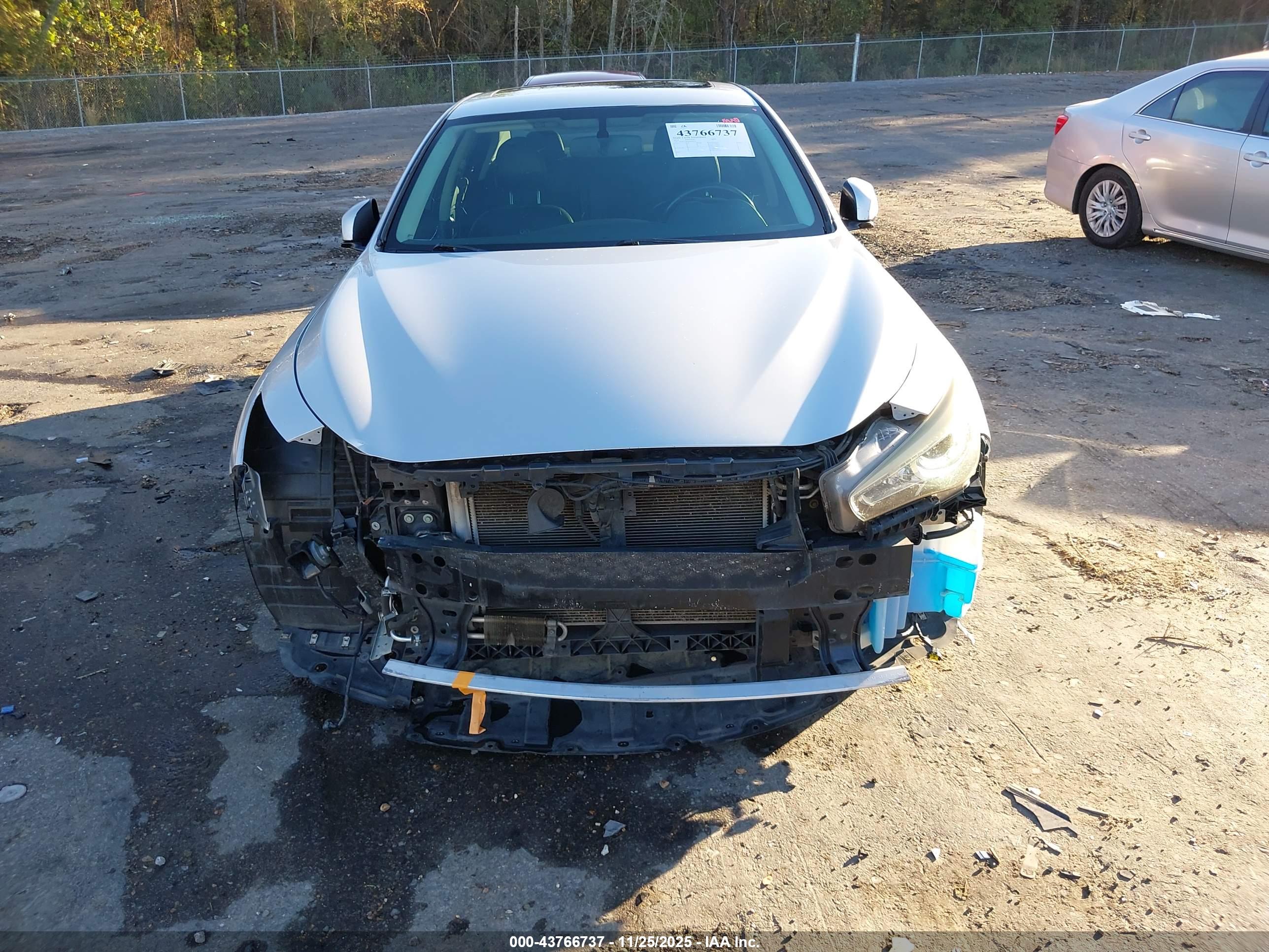 INFINITI Q50 image 6