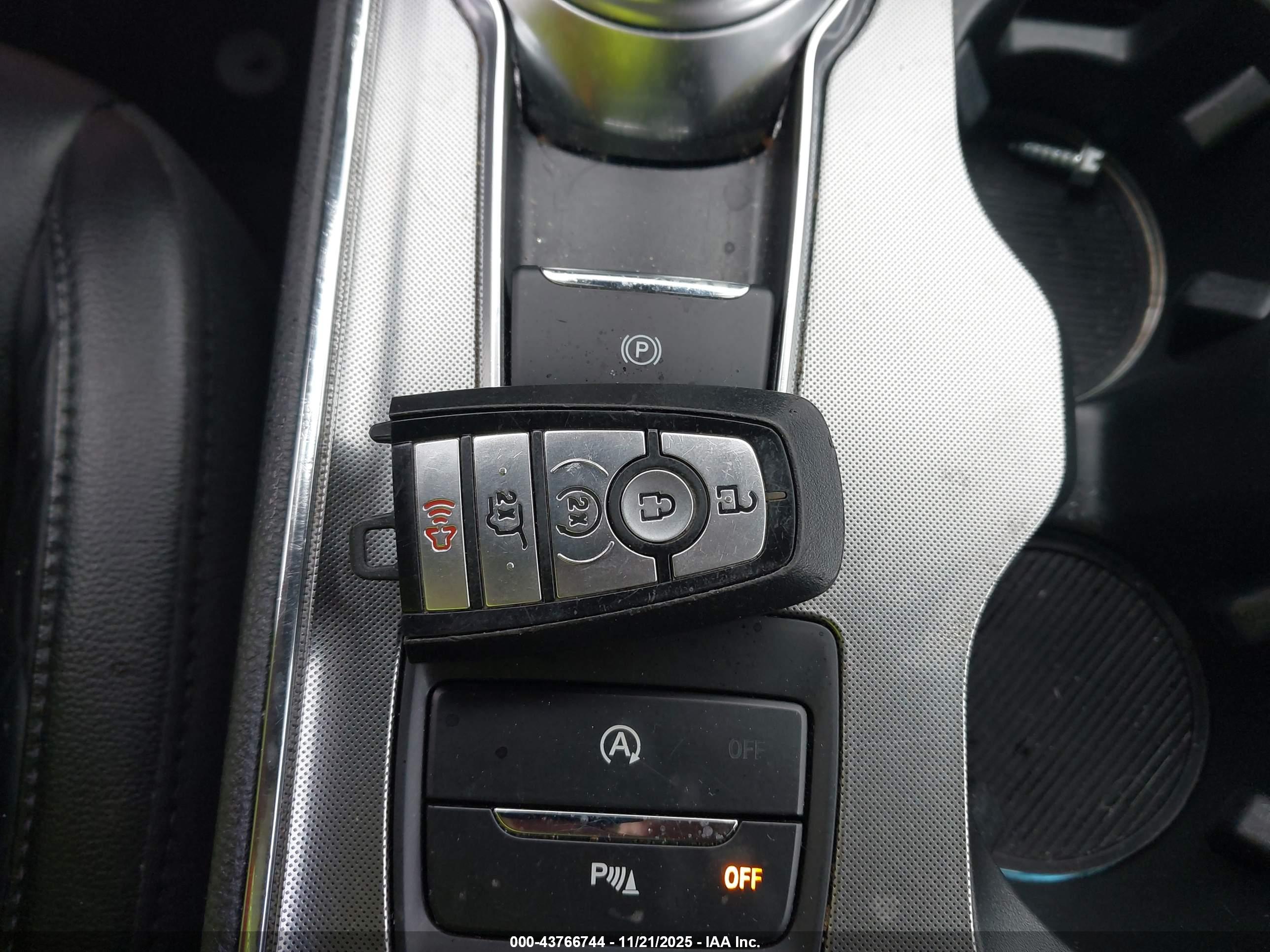 FORD EDGE image 11