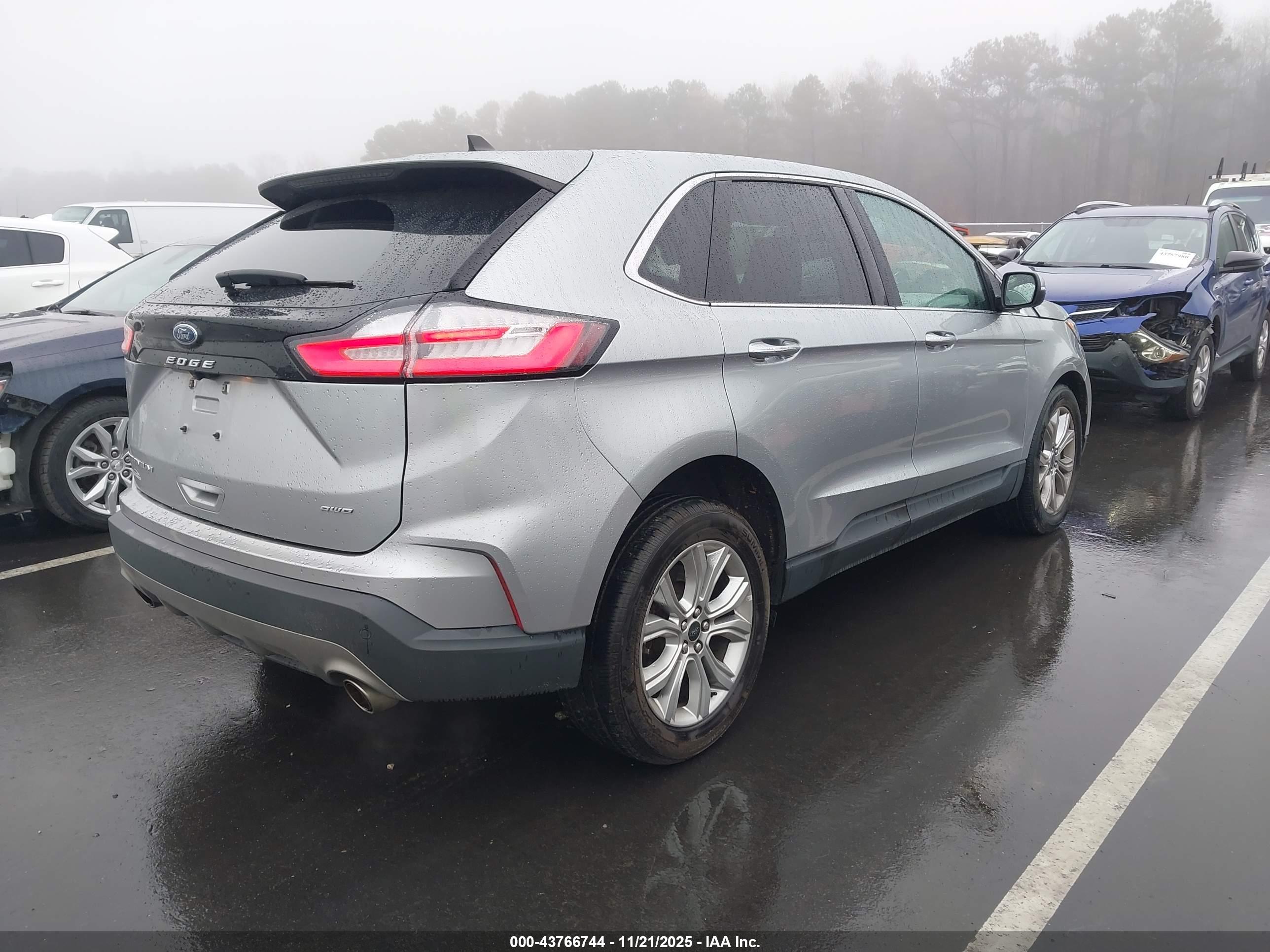FORD EDGE image 4