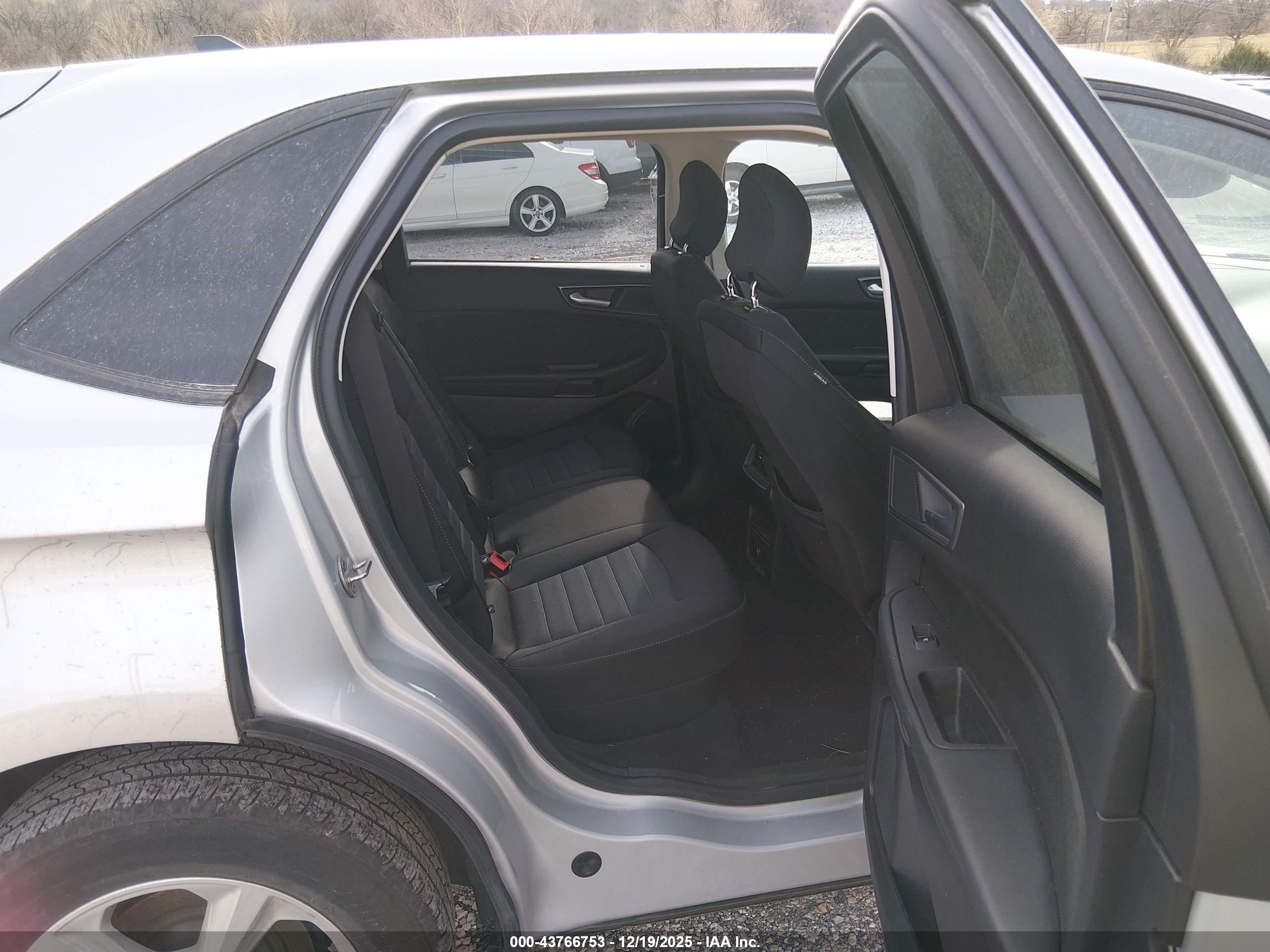 FORD EDGE image 8
