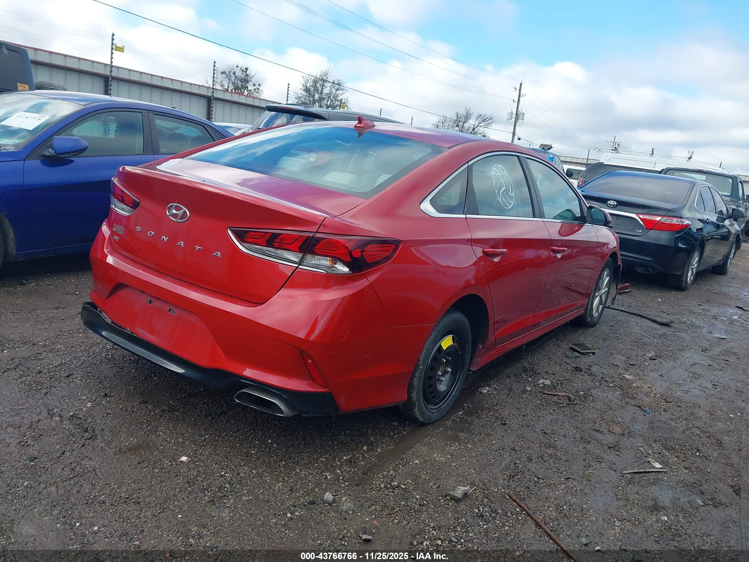 HYUNDAI SONATA image 4