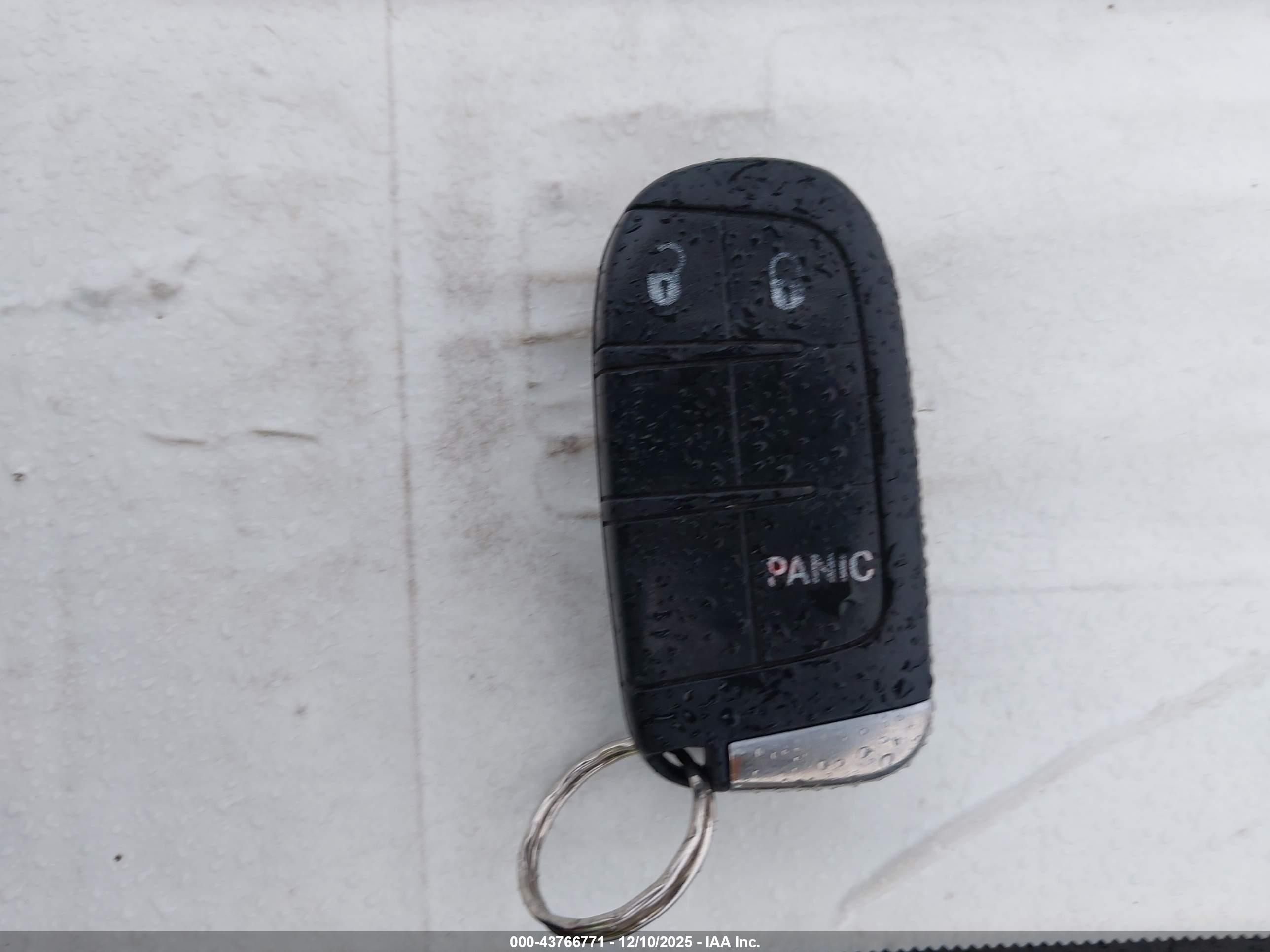 DODGE CHALLENGER image 11