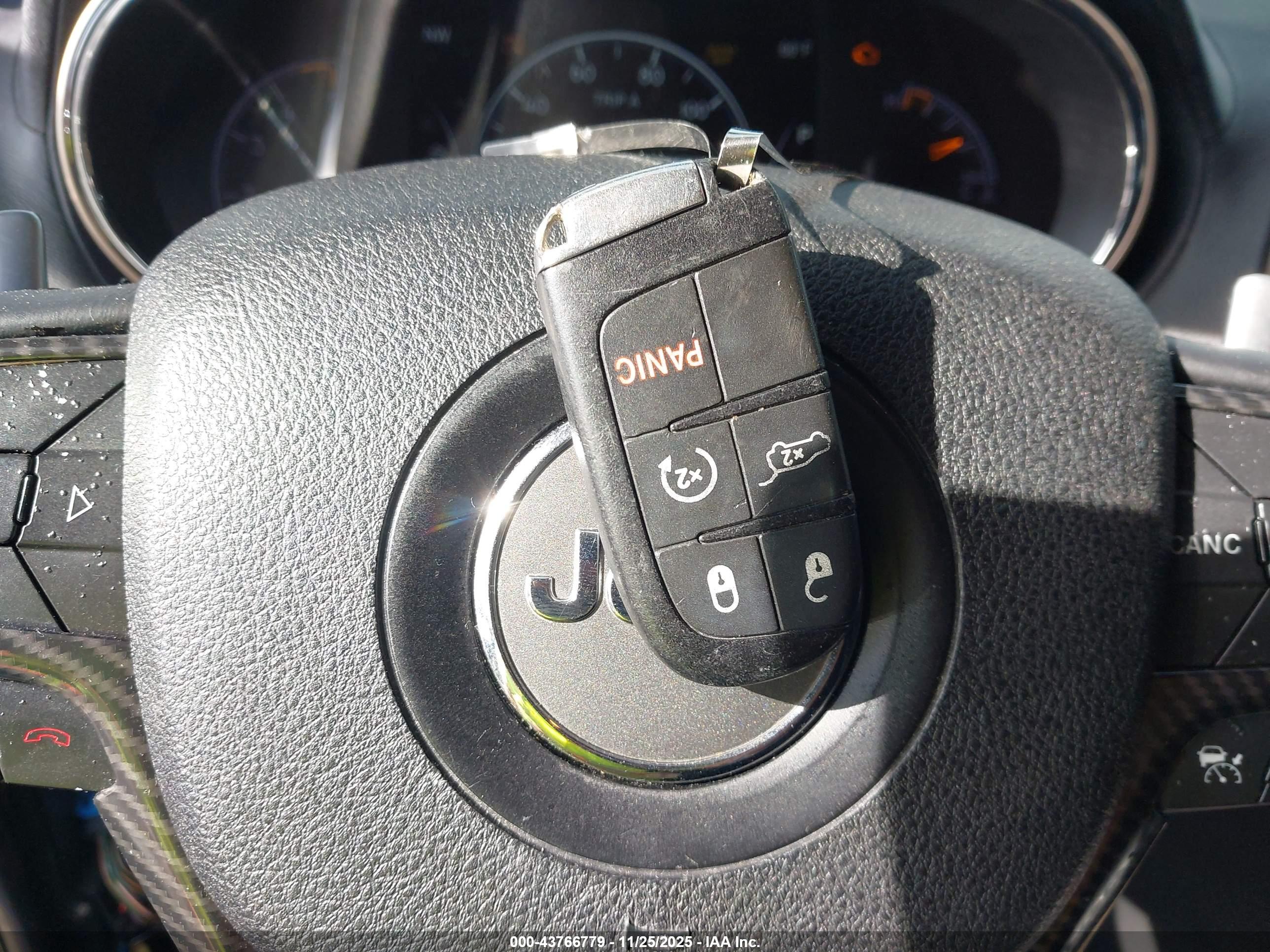 JEEP GRAND image 11
