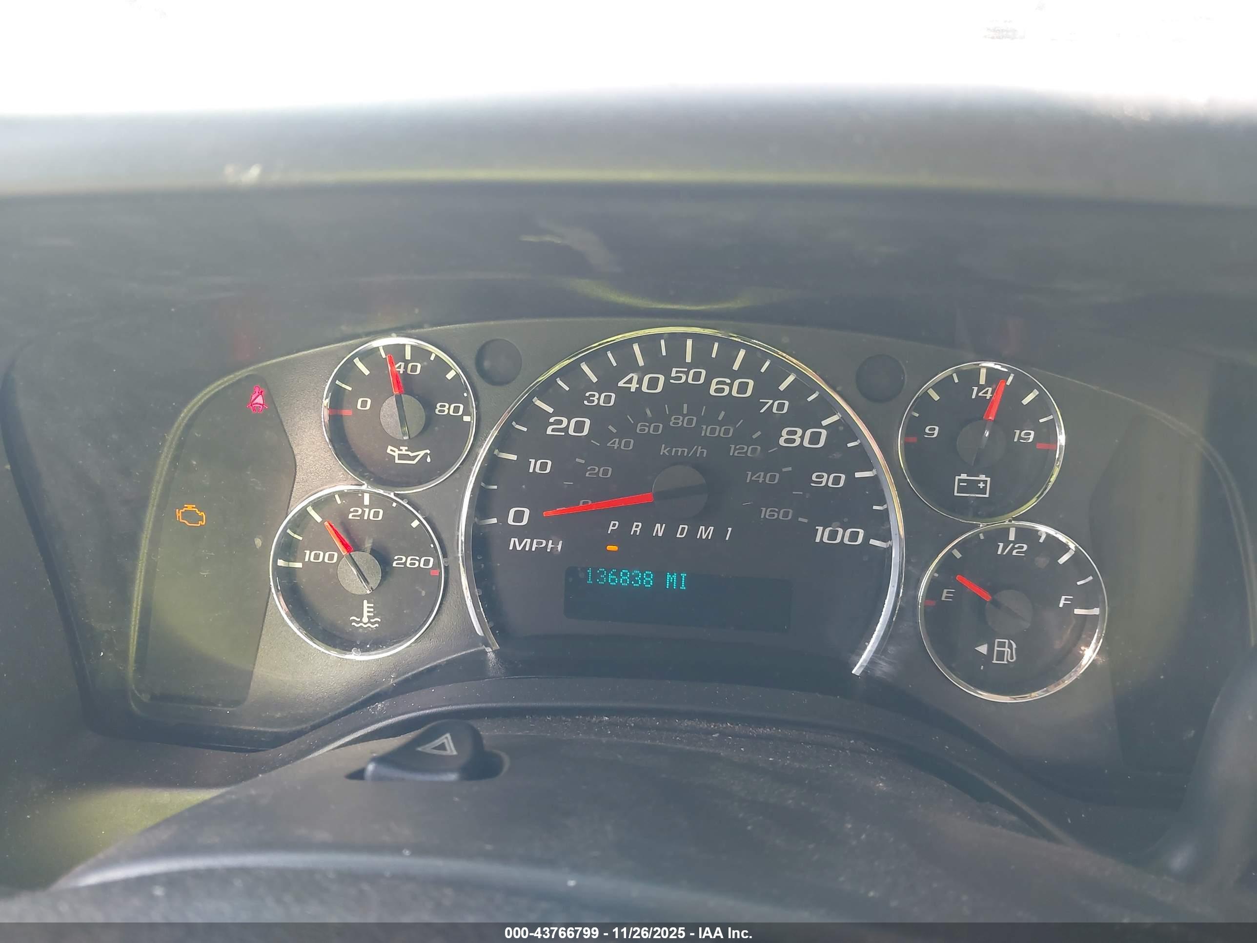 CHEVROLET EXPRESS image 6